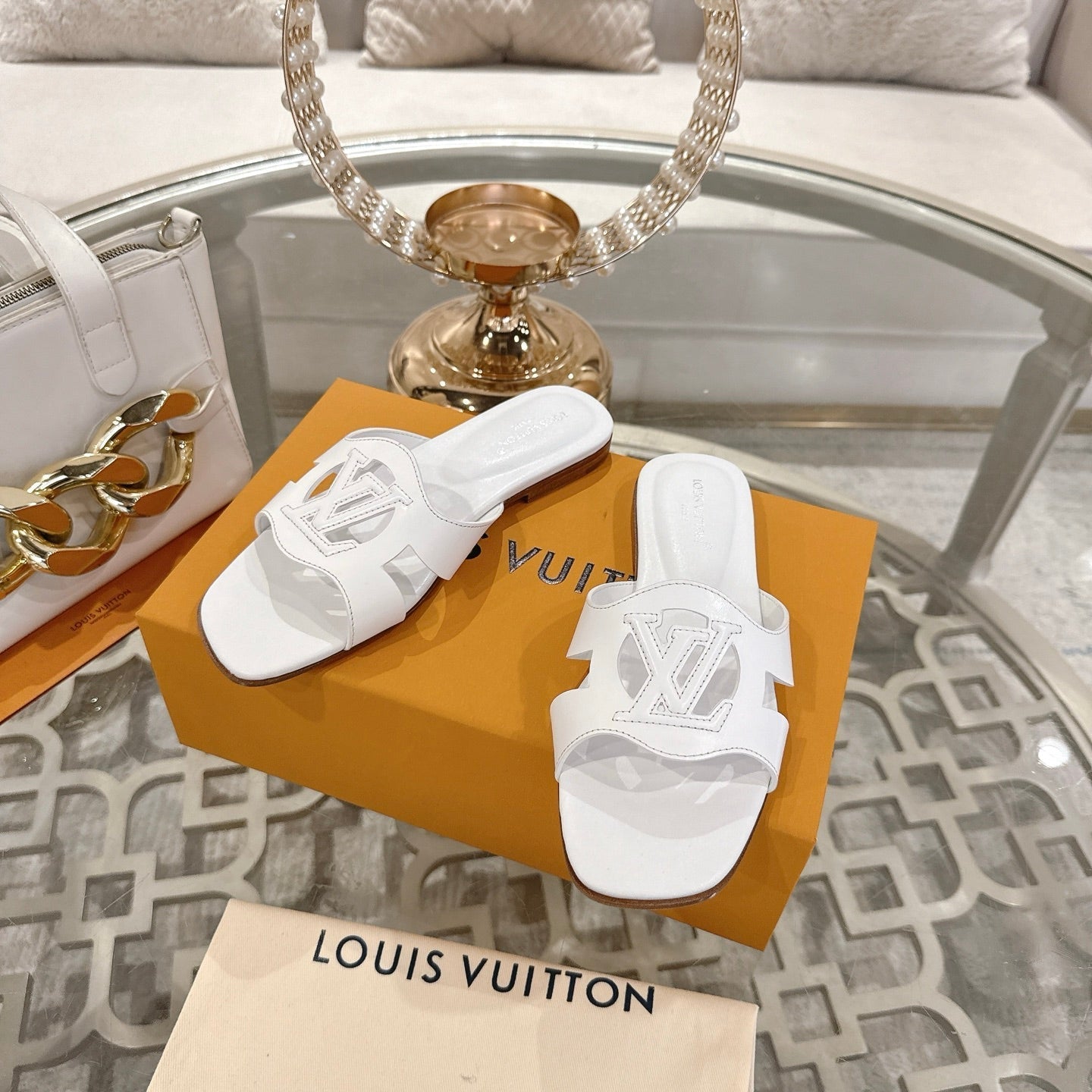 ISOLA FLAT SLIDE IN WHITE CALFSKIN、mysite、Cacoeks