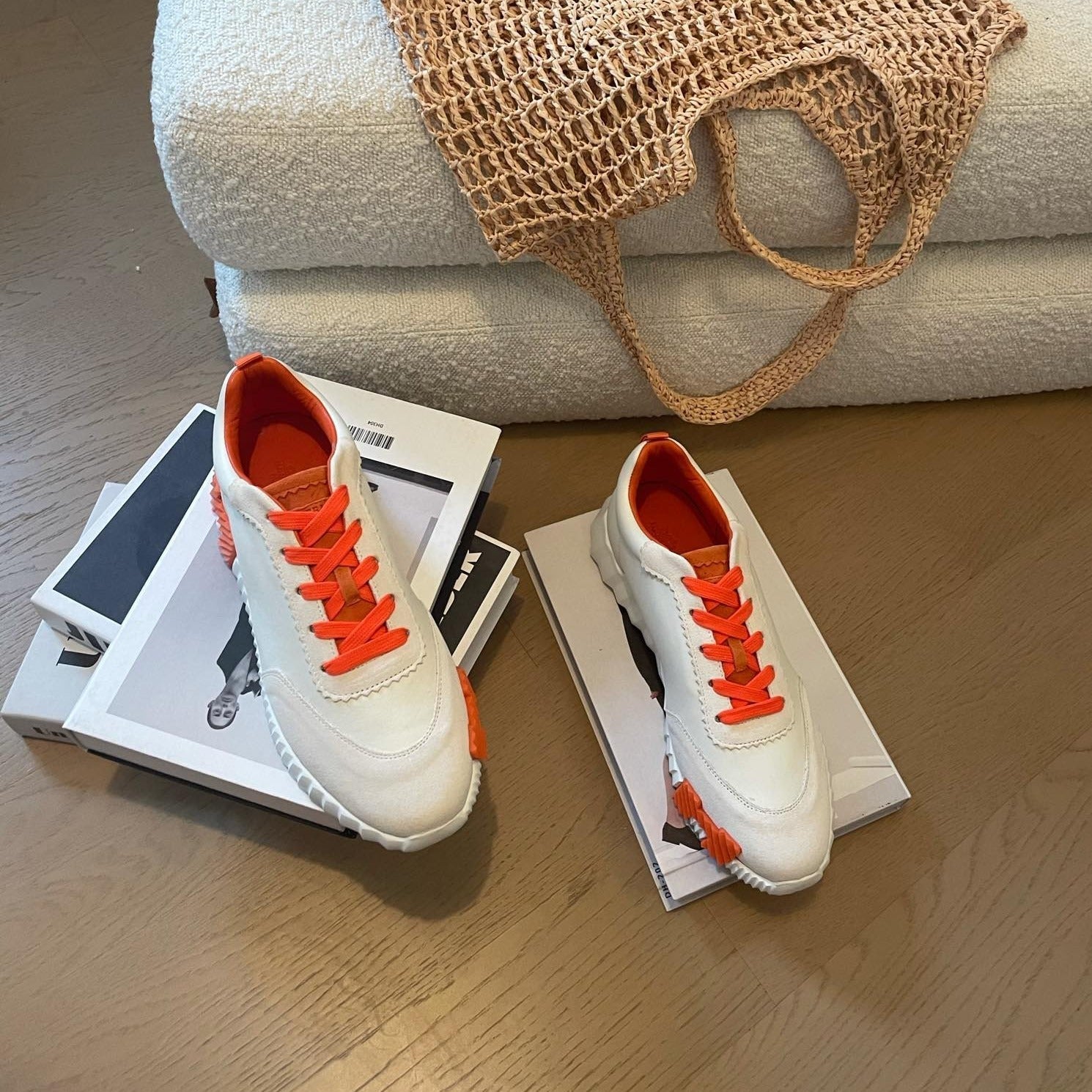 BOUNCING SNEAKERS WHITE CALFSKIN WITH ORANGE LACES、mysite、Cacoeks