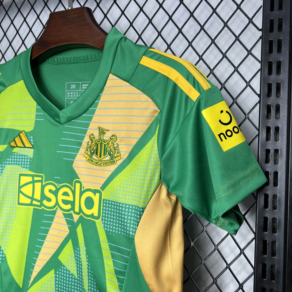 JerseysGala.com | Newcastle United 24-25 Green Goalkeeper Kids Kit -Customize Name, Number and Patch | Worldwide Shipping