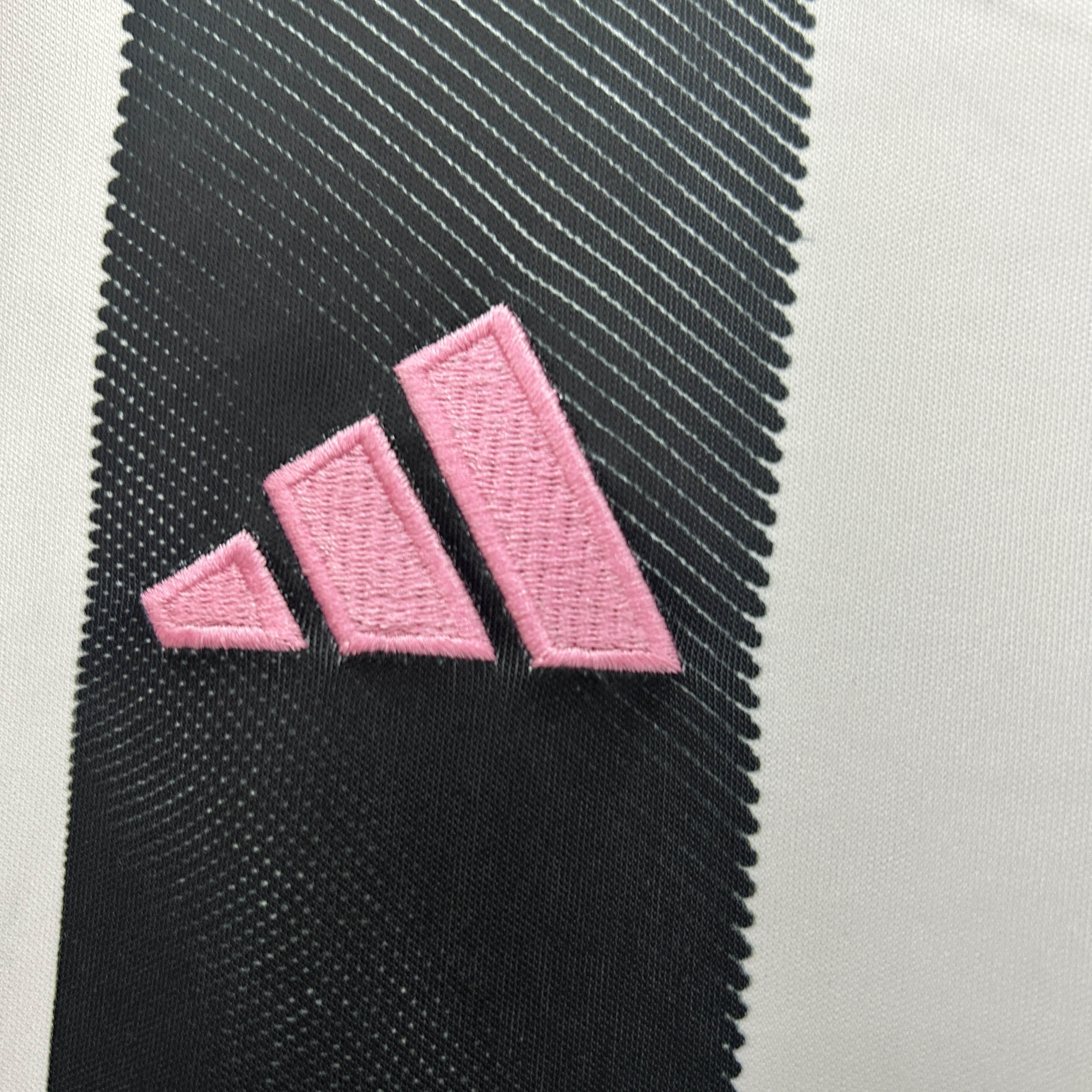 2025/2026 Juventus Home Soccer Jersey 1:1 Thai Quality Kids Size:football jersey mysite: unitedjerseyfootball 邓江浪:football