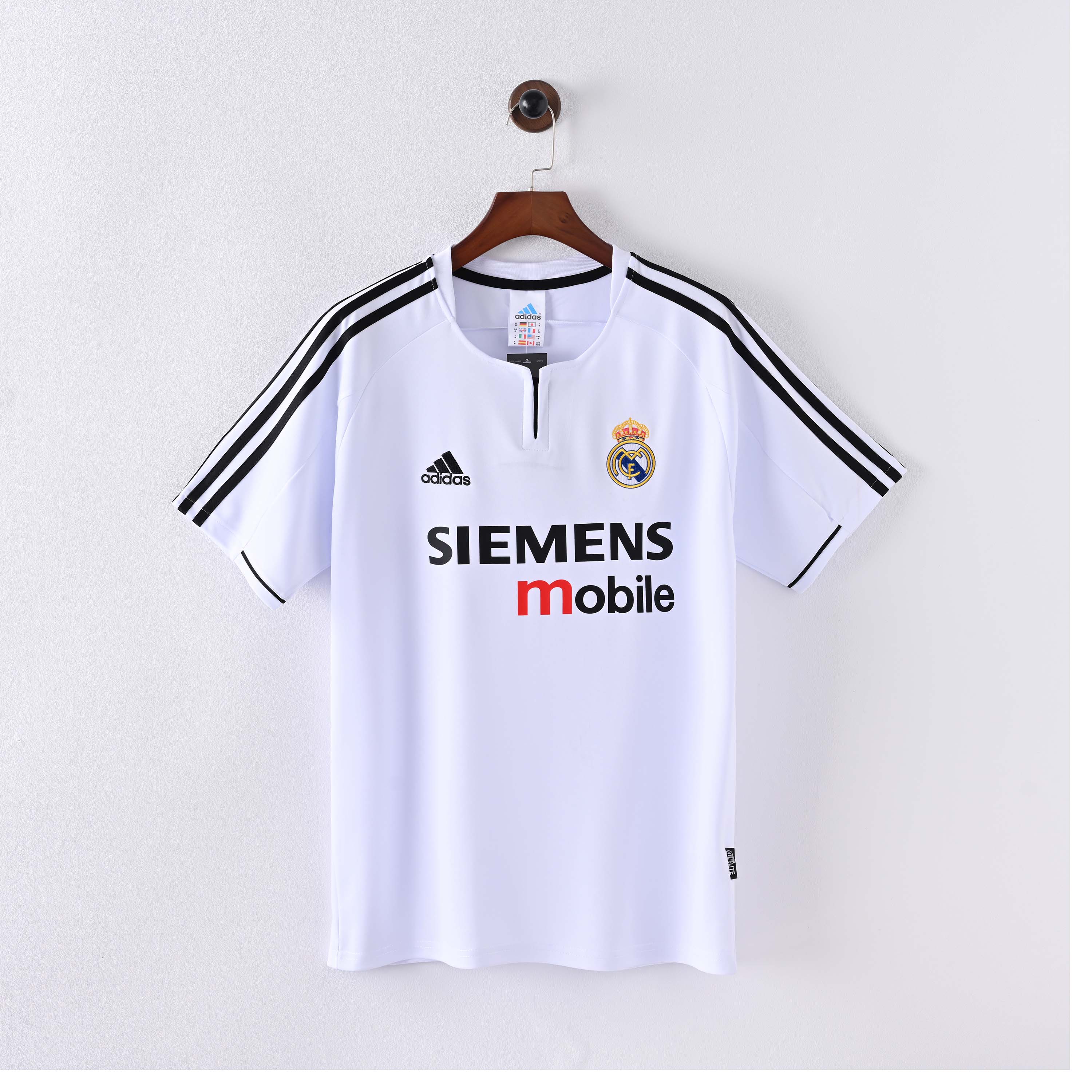 2003/2004 Retro Real Madrid Home Football Shirt 1:1 Thai Quality:football jersey mysite: unitedjerseyfootball 邓江浪:football