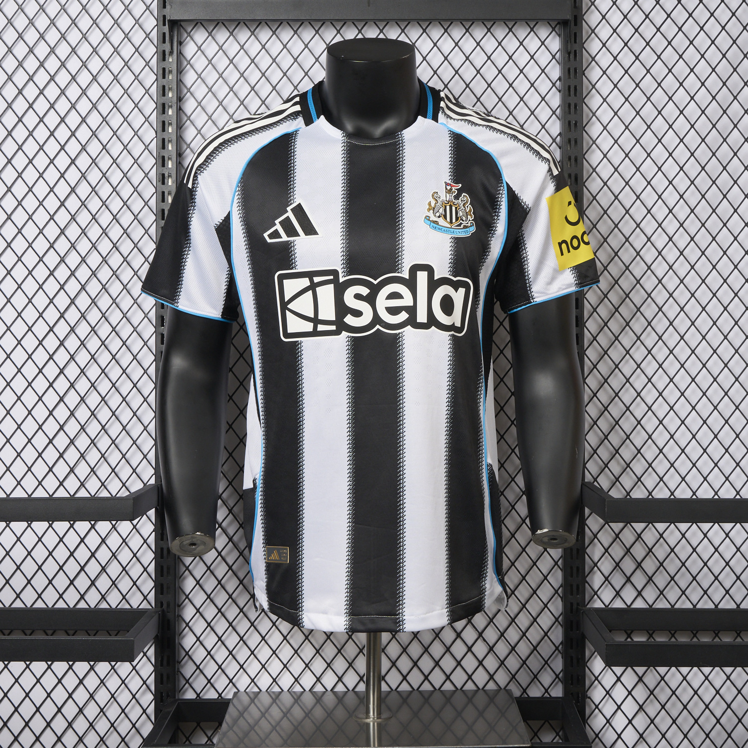 foot-Newcastle United 25-26 Home Jersey - Player Version