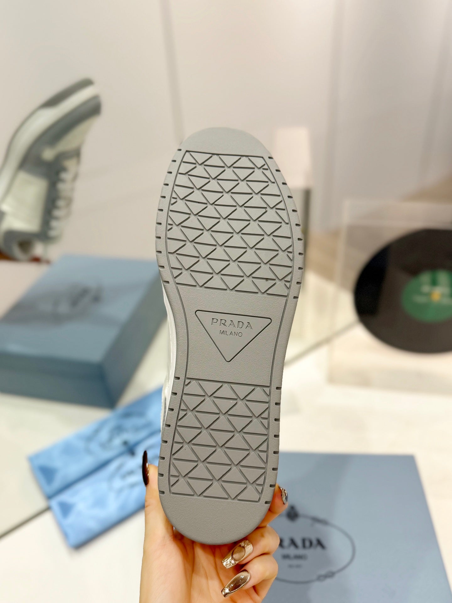 PRA DOWNTOWN PERFORATED SNEAKERS WHITE AND GRAY CALFSKIN、mysite、Cacoeks