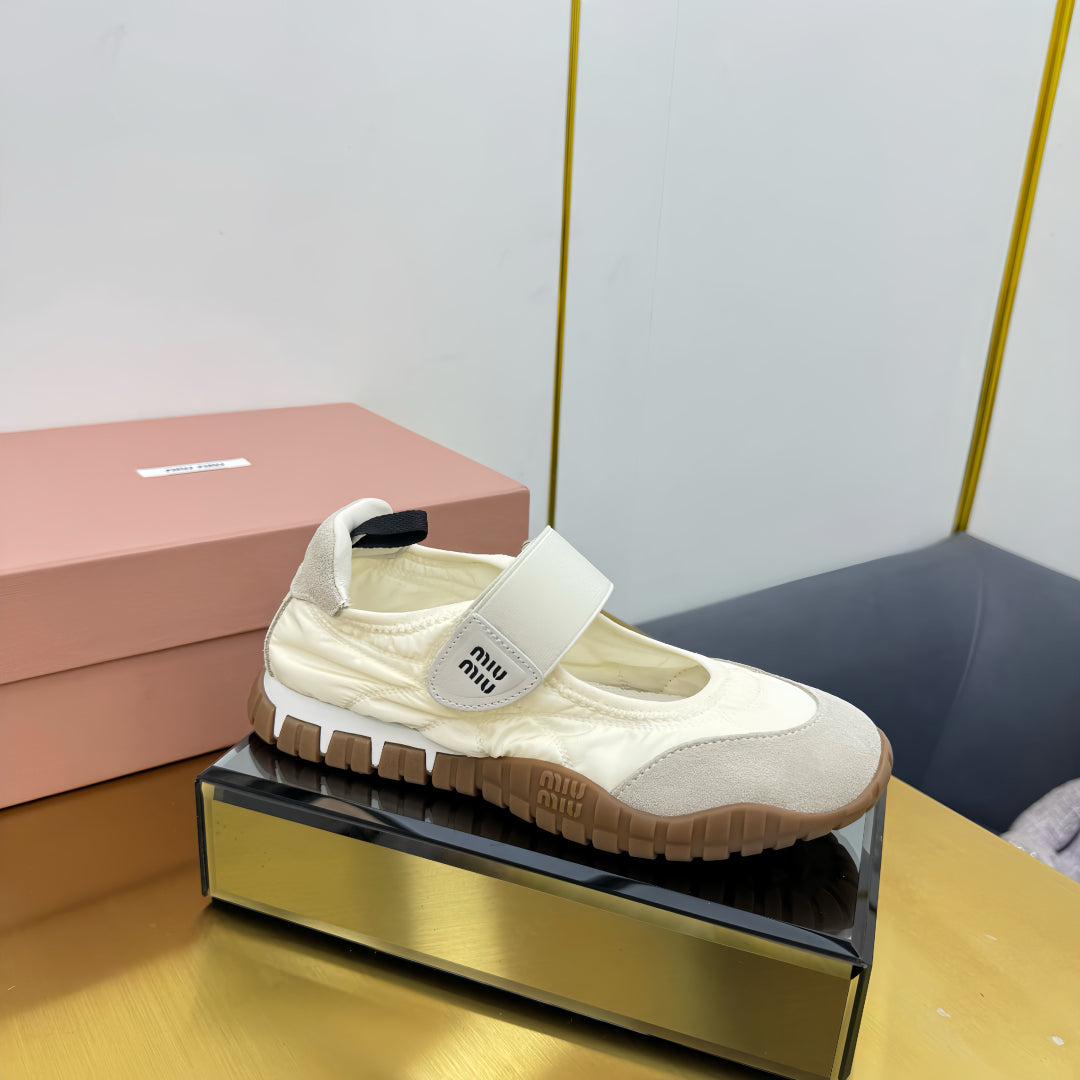 BALLERINAS SHOES IN OFF WHITE TYRE TECHNICAL FABRIC AND GREY SUEDE、mysite、Cacoeks