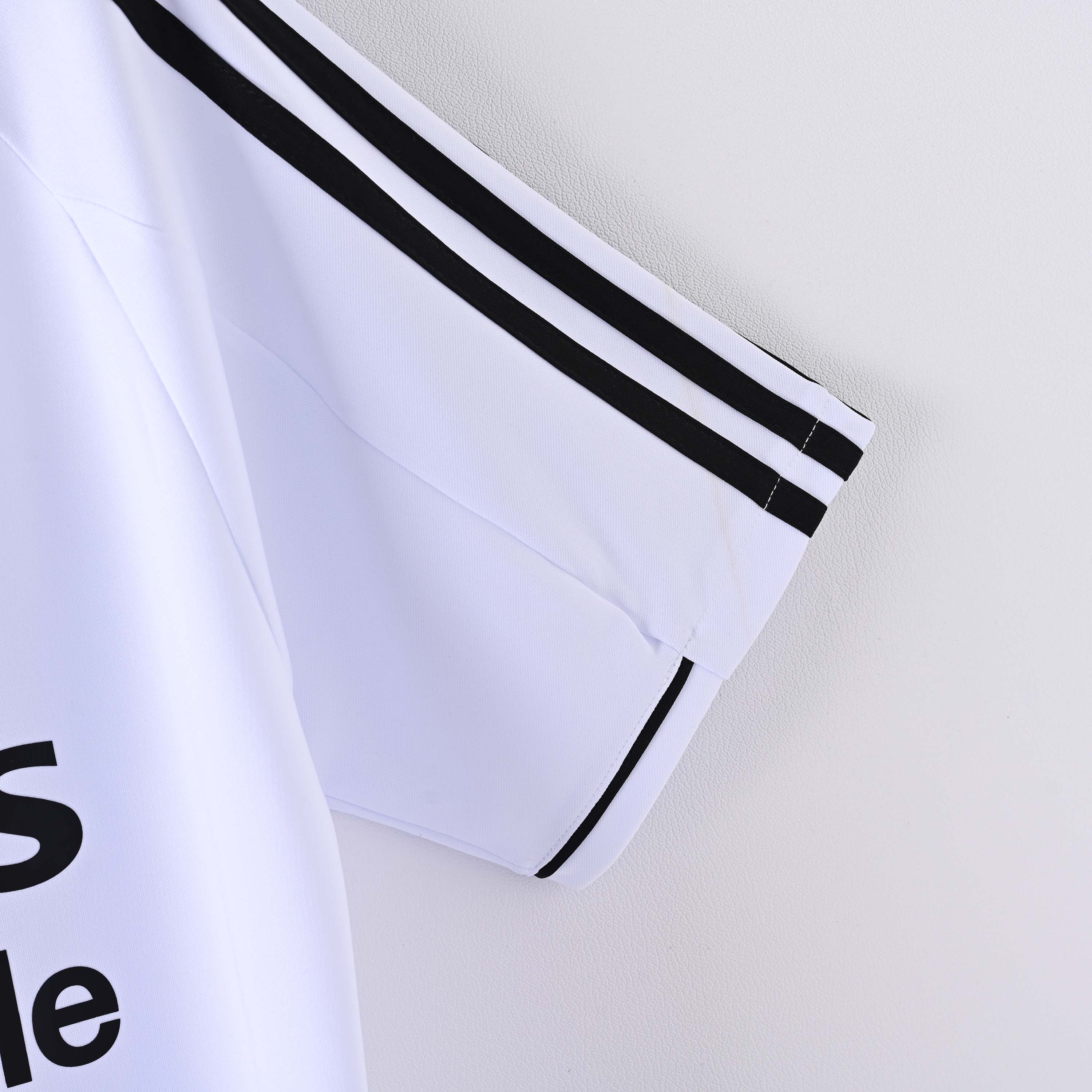 2003/2004 Retro Real Madrid Home Football Shirt 1:1 Thai Quality:football jersey mysite: unitedjerseyfootball 邓江浪:football