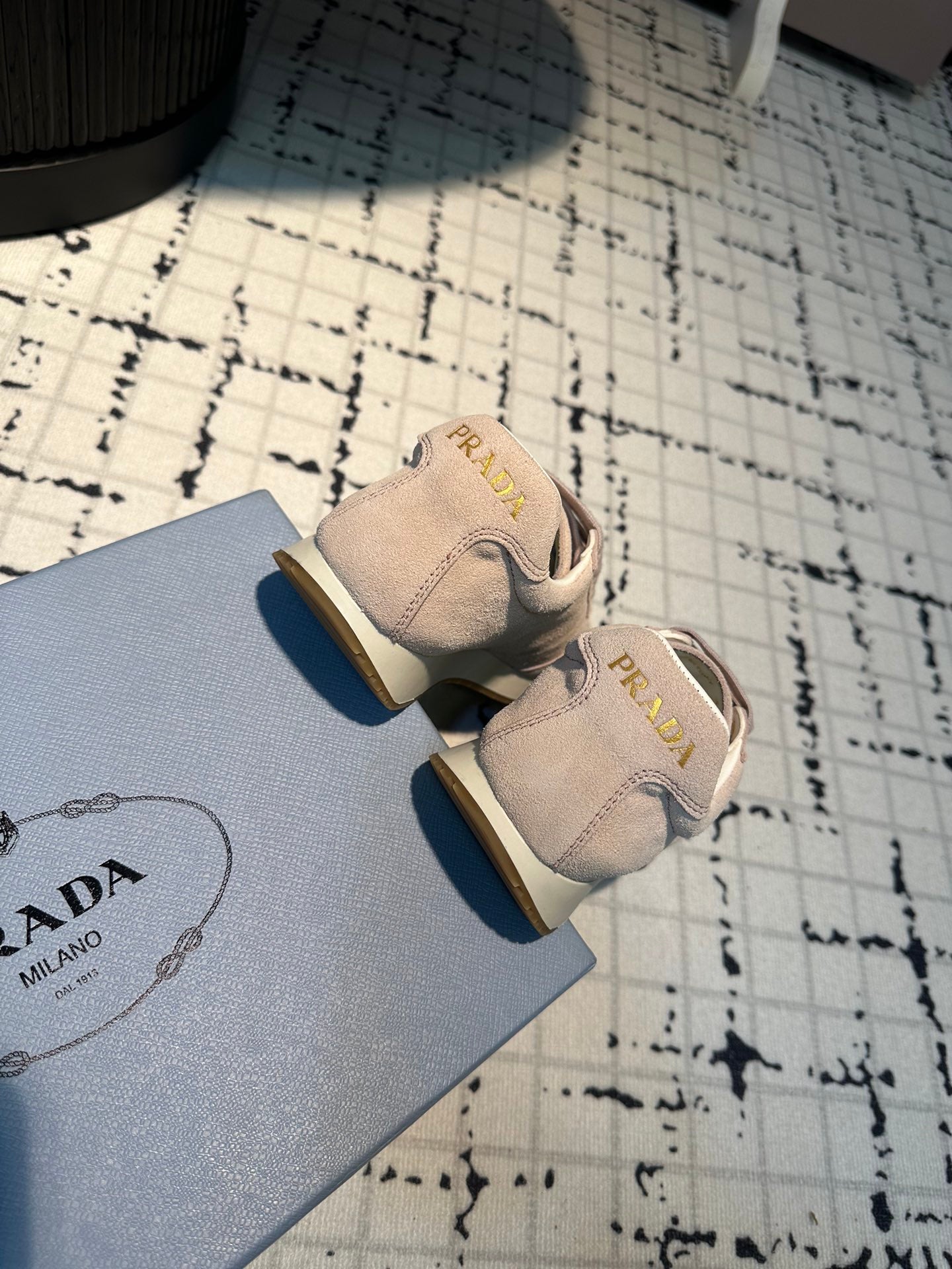 PRA TRIANGLE LOGO SNEAKERS PASTEL PINK SUEDE、mysite、Cacoeks