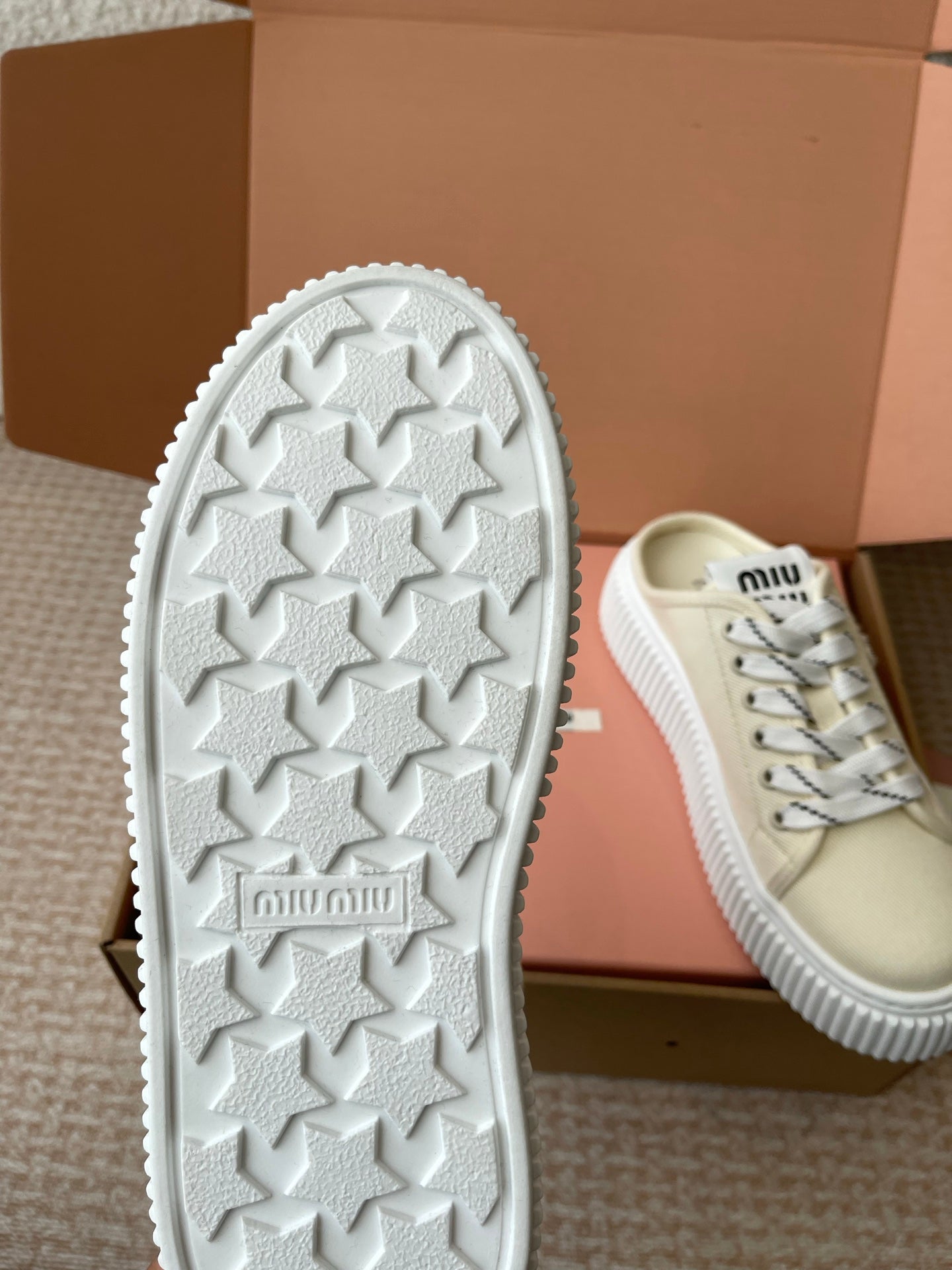 WASH SNEAKER MULES IN OFF WHITE DENIM WHITE STRIPED LACES、mysite、Cacoeks