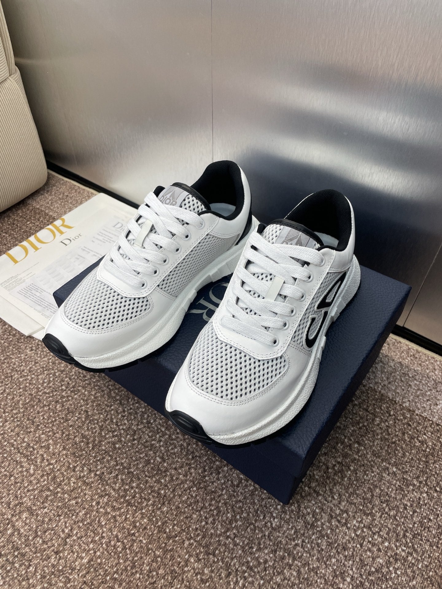 DIOR 25S D-RUN'N COUPLE SNEAKERS IN WHITE BLACK CALFSKIN AND MESH、mysite、Cacoeks