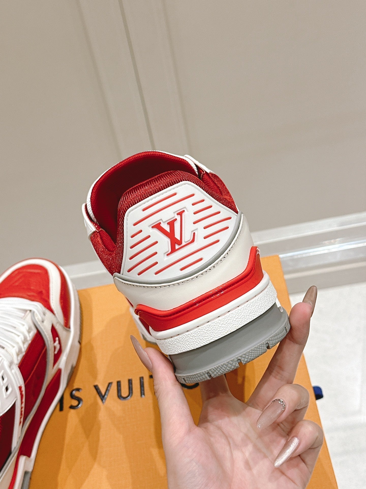 LV TRAINER SNEAKER IN SARI RED GRAINED CALFSKIN、mysite、Cacoeks