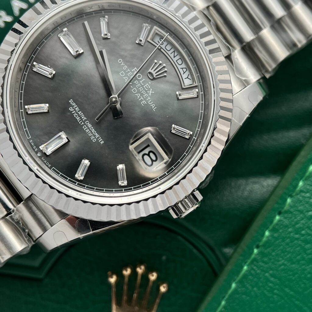 Đồng Hồ Rolex Day-Date Replica 11 Nam Mặt Xà Cừ Tím 40mm (7)