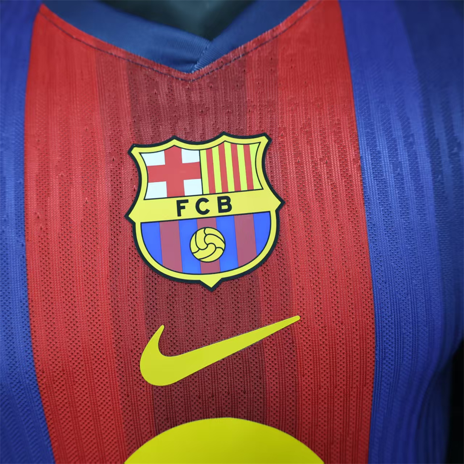 UltraTrikot-Barcelona 25-26 Big LOGO Red & Blue Stripe Special Edition Jersey - Player Version