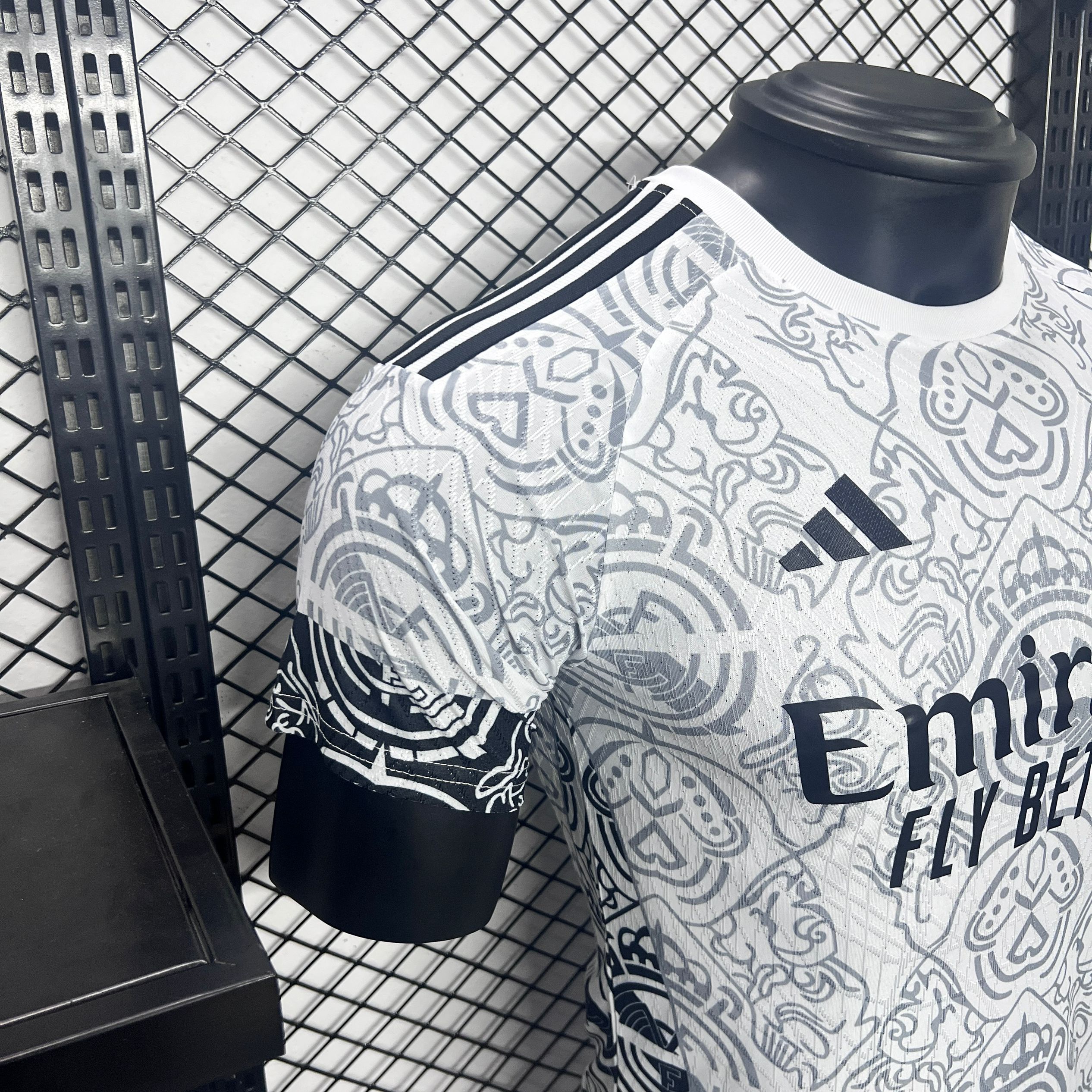JerseysGala.com | Real Madrid 24-25 White Line Pattern Special Edtion Jersey - Player Version -Customize Name, Number and Patch | Worldwide Shipping