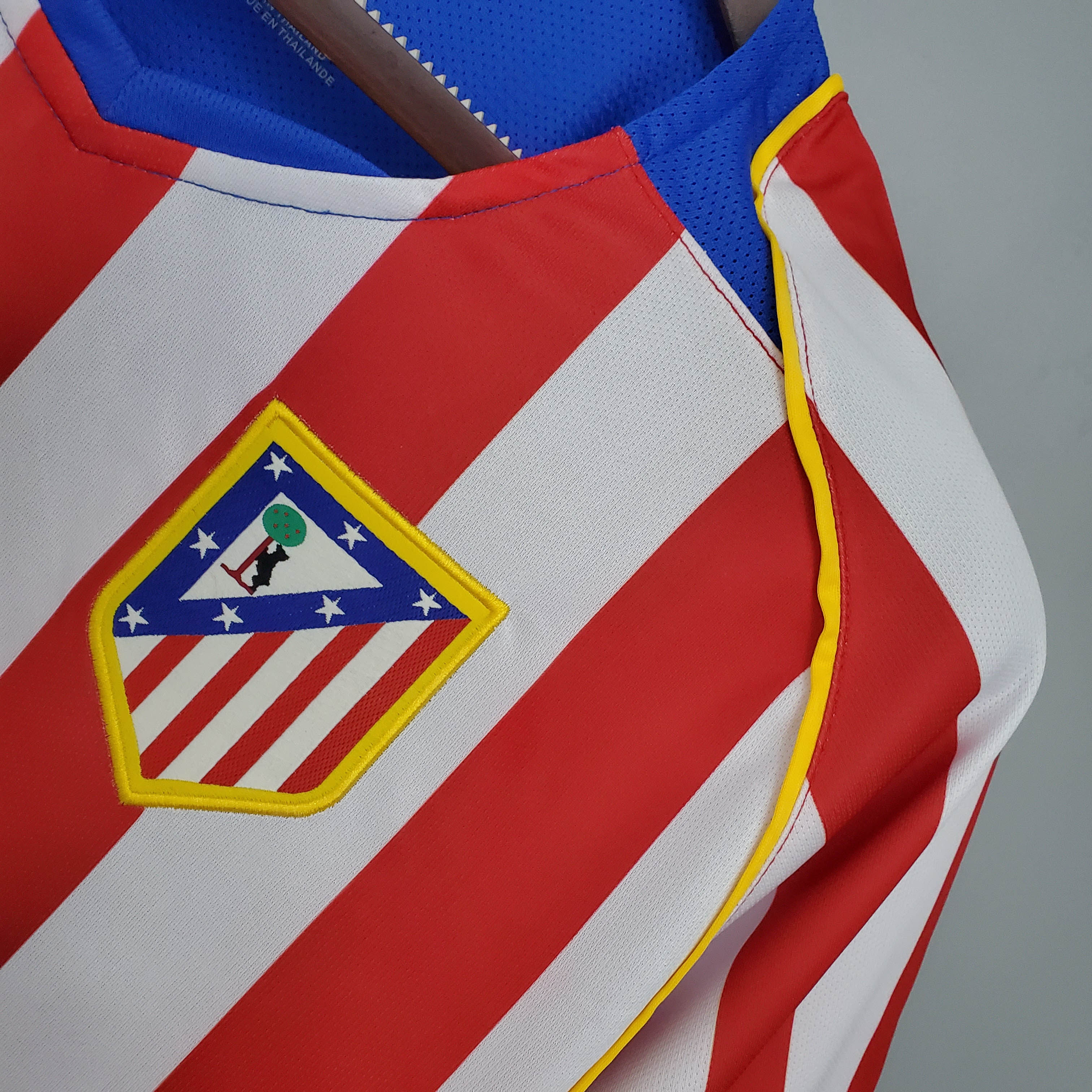 2004/2005 Retro Atletico Madrid Home Soccer Jersey 1:1 Thai Quality:football jersey mysite: unitedjerseyfootball 邓江浪:football