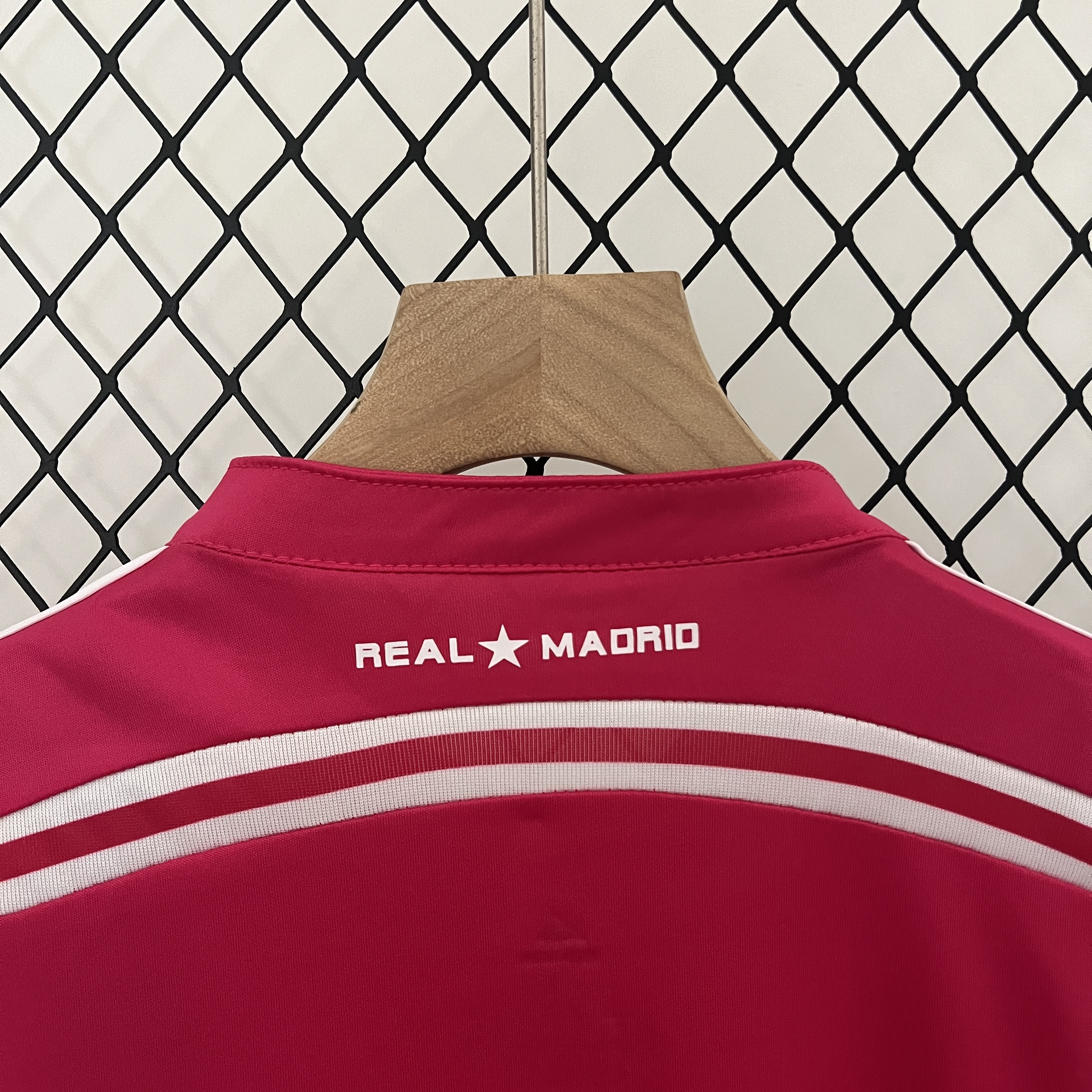 Higojerseys-Retro Real Madrid 14-15 Away Stadium Kids Kit