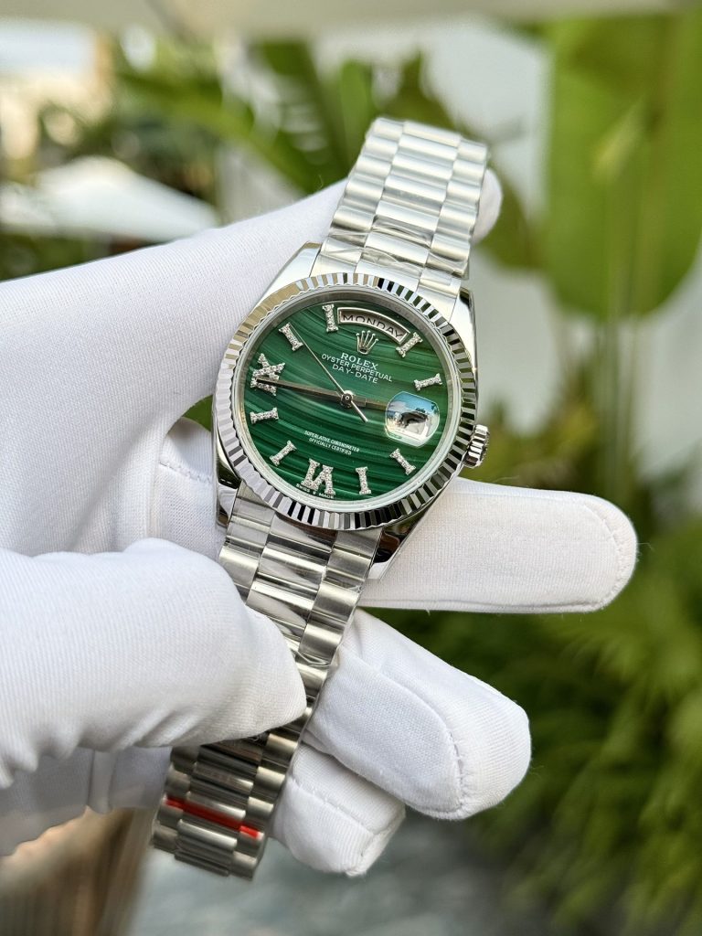 Đồng Hồ Rolex Chế Tác Day-Date Mặt Số Đá Khổng Tước Xanh 40mm (1)