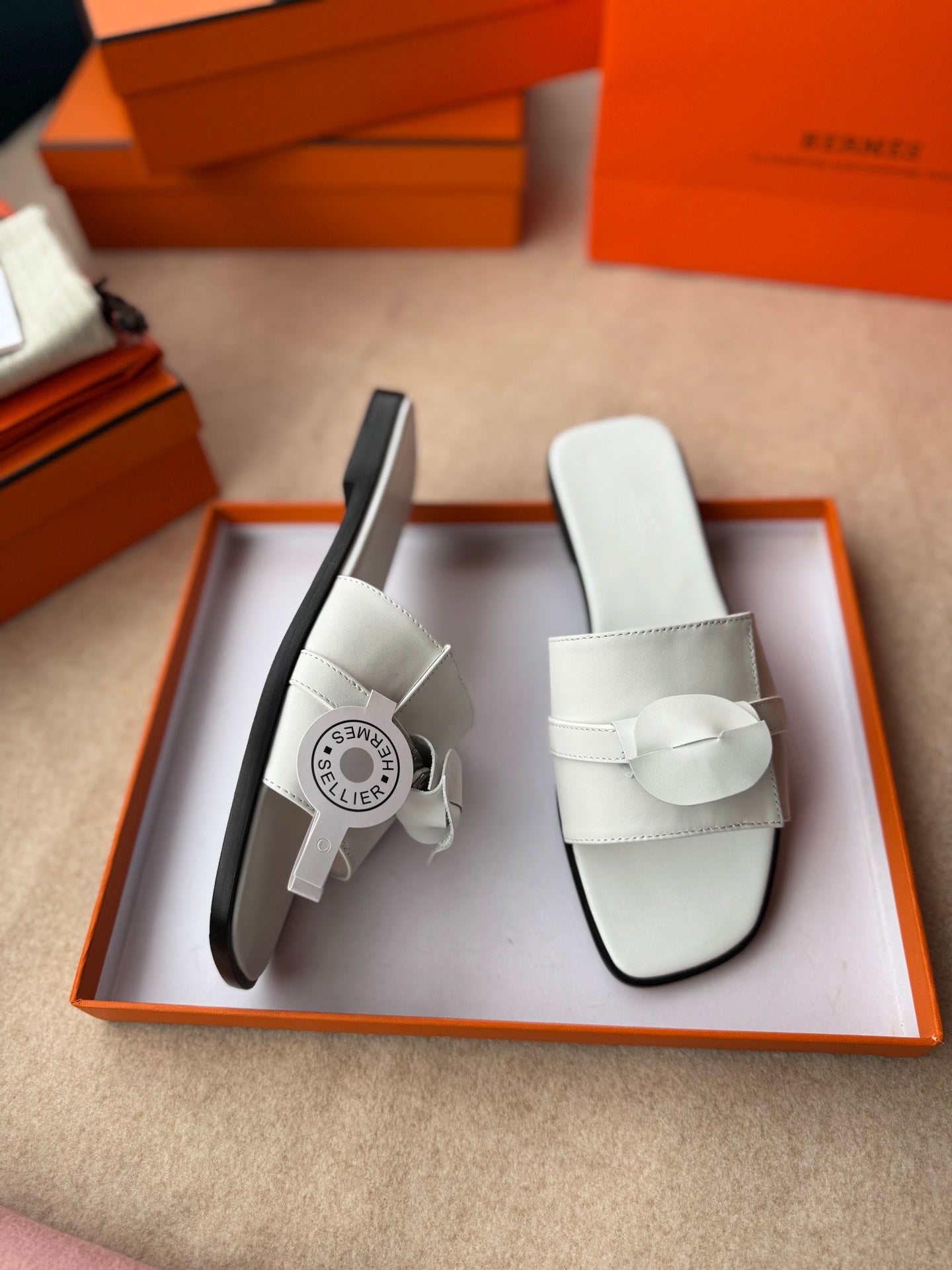 0RAN SANDALS IN WHITE CALFSKIN、mysite、Cacoeks