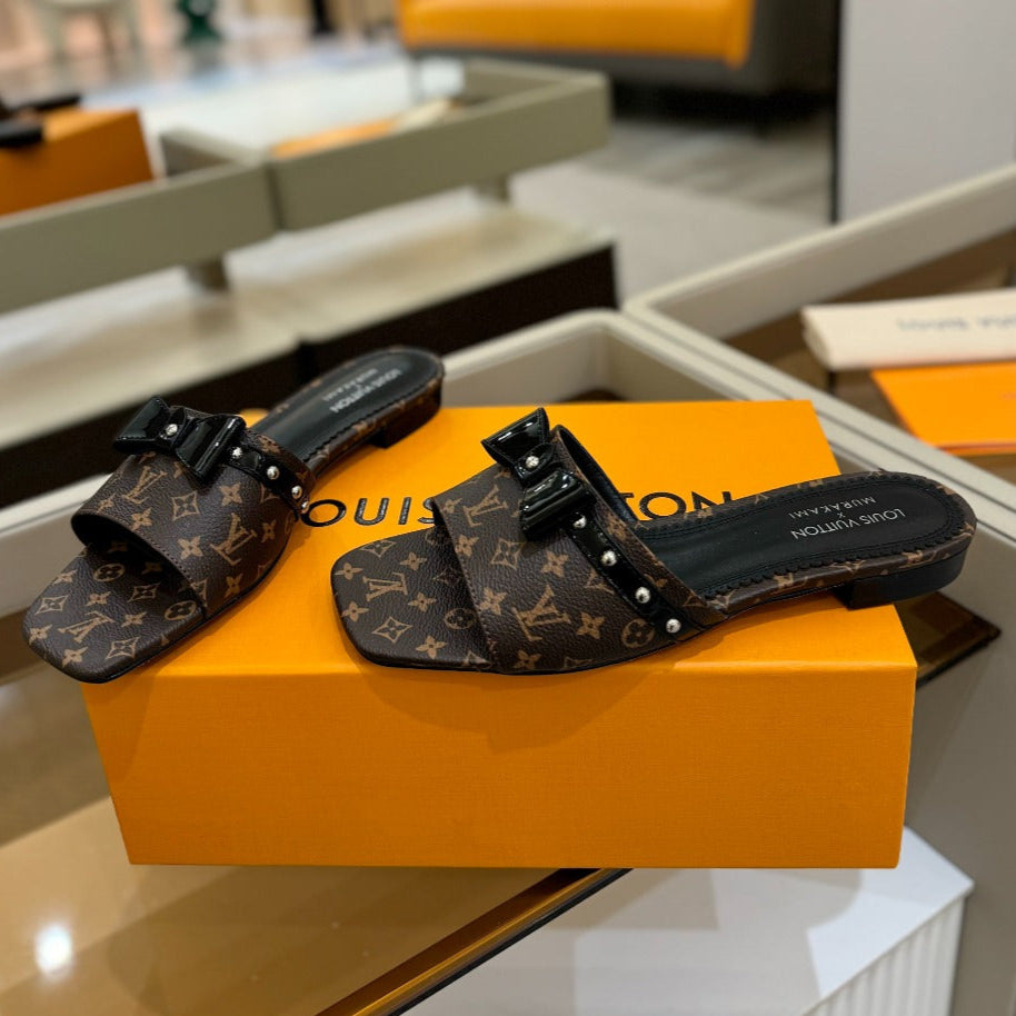 LV X TM 6AM FLAT MULE IN CHOCOLATE BROWN MONOGRAM CALFSKIN、mysite、Cacoeks