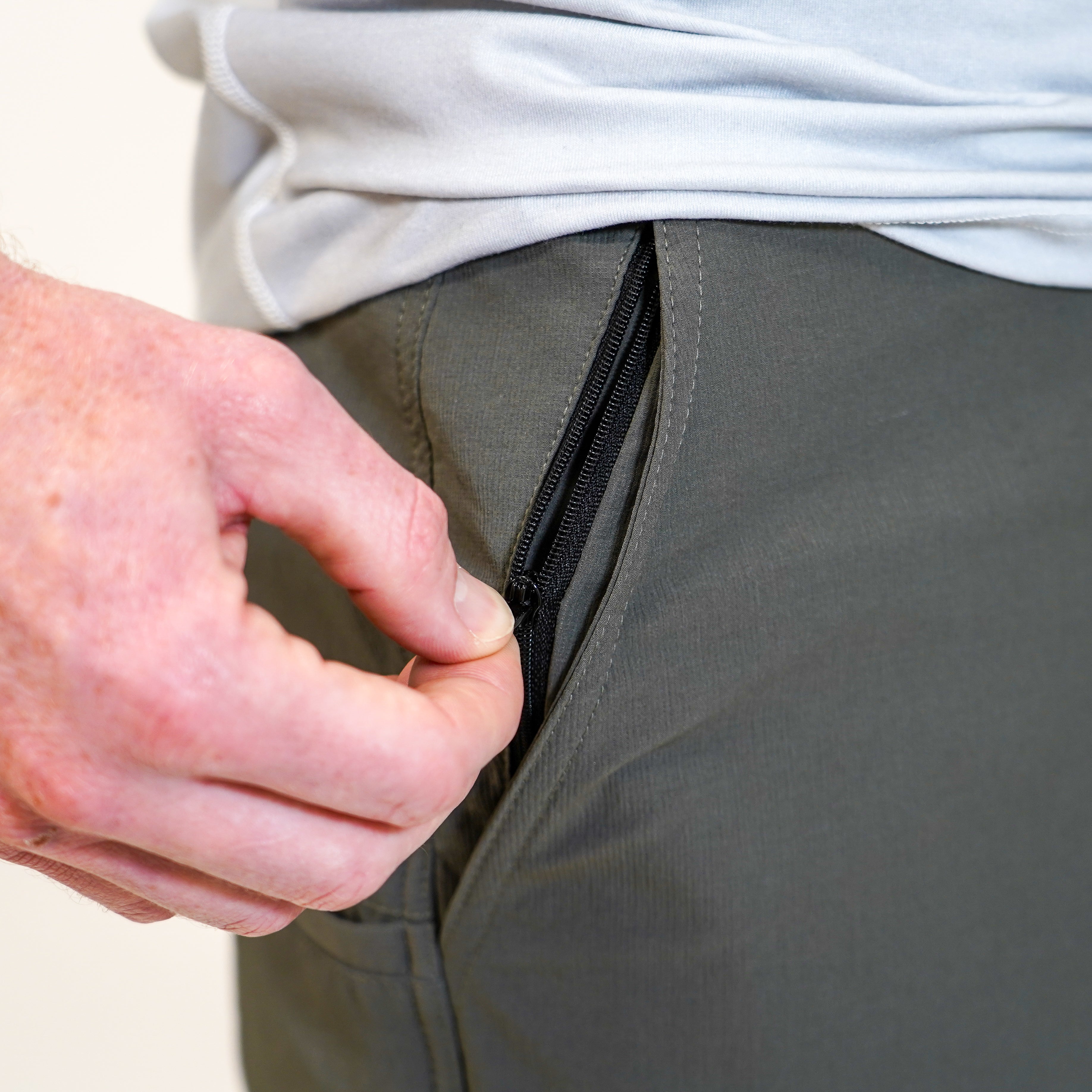 A.T. Plus Pants - Fossil Grey by Handup Gloves、mySite、bearsvspackers