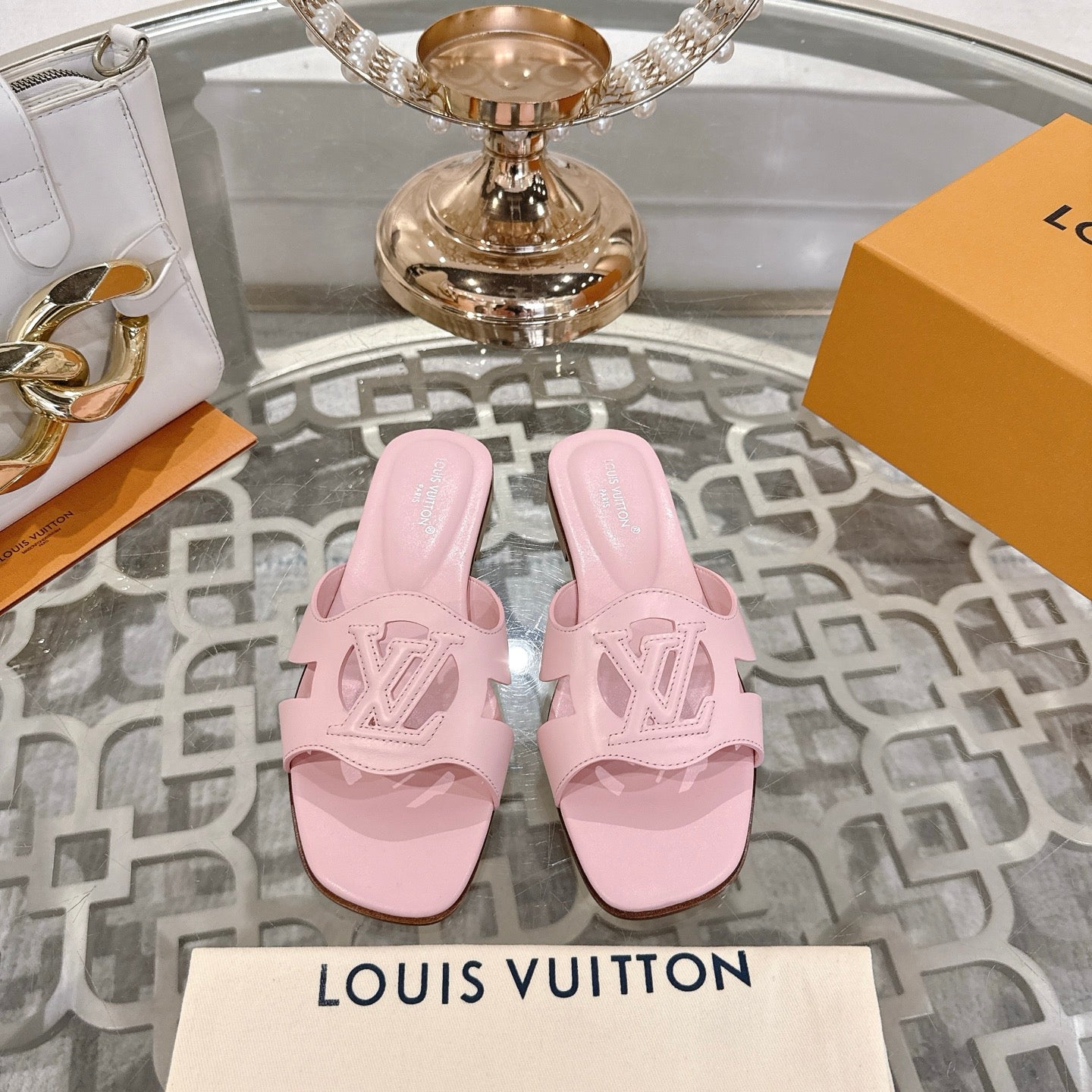 ISOLA FLAT SLIDE IN PASTEL PINK CALFSKIN、mysite、Cacoeks