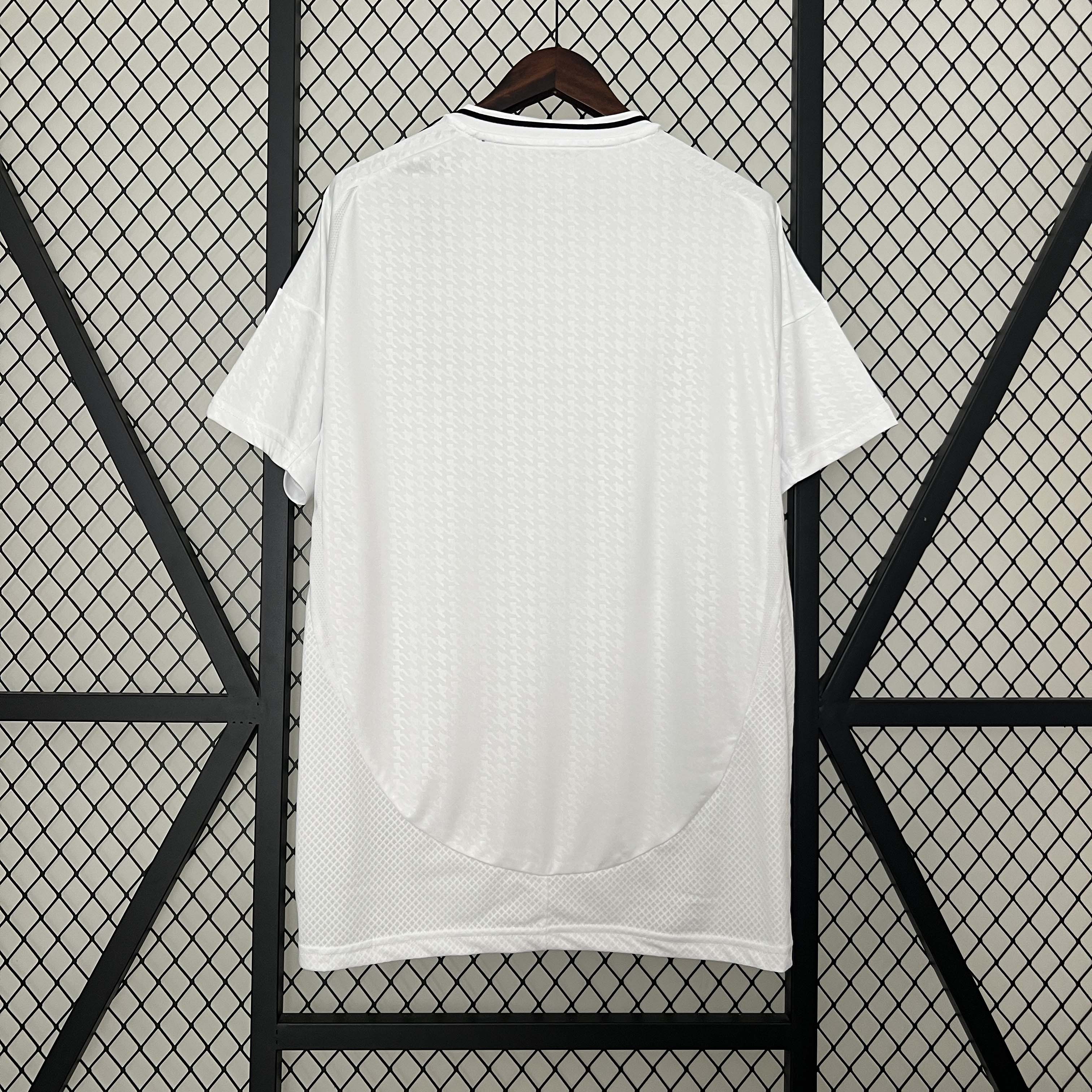 2024/2025 Real Madrid Home Football Shirt 1:1 Thai Quality:football jersey mysite: unitedjerseyfootball 邓江浪:football