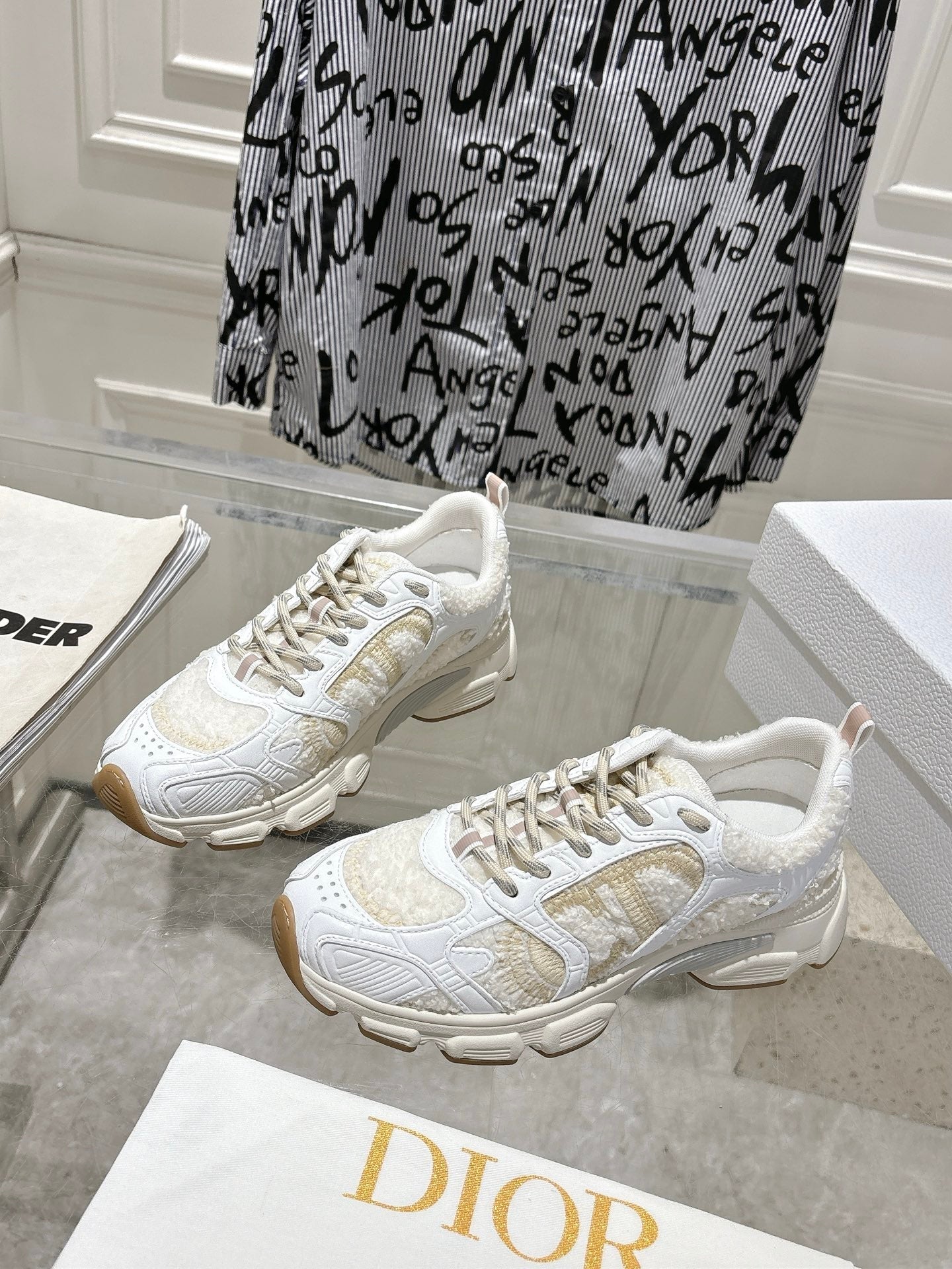 DIOR 25S MILE SERIES SNEAKERS 45MM IN WHITE CALFSKIN AND SHEARLING、mysite、Cacoeks