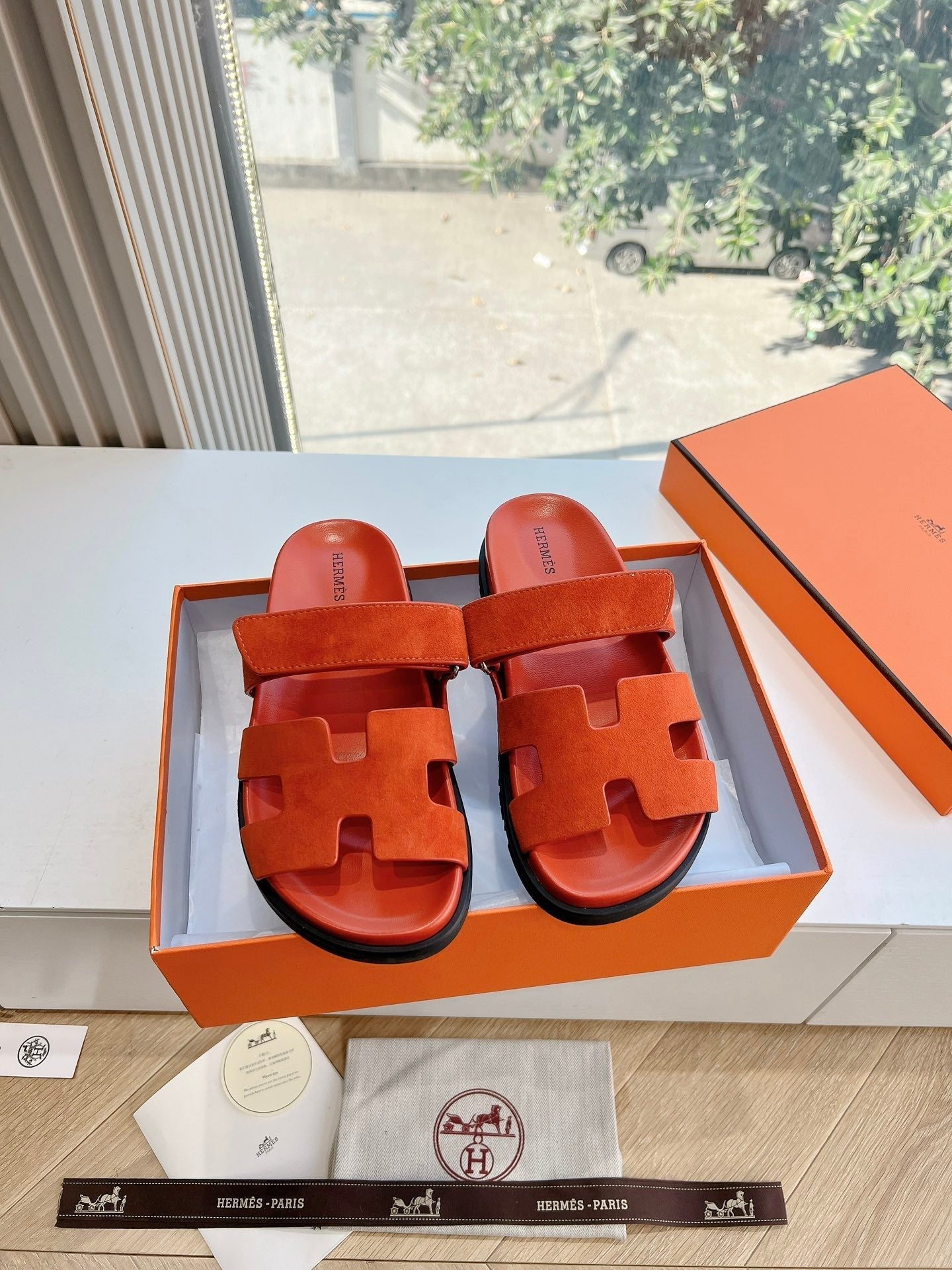 CHYPRE SANDAL IN FIRE ORANGE SUEDE、mysite、Cacoeks