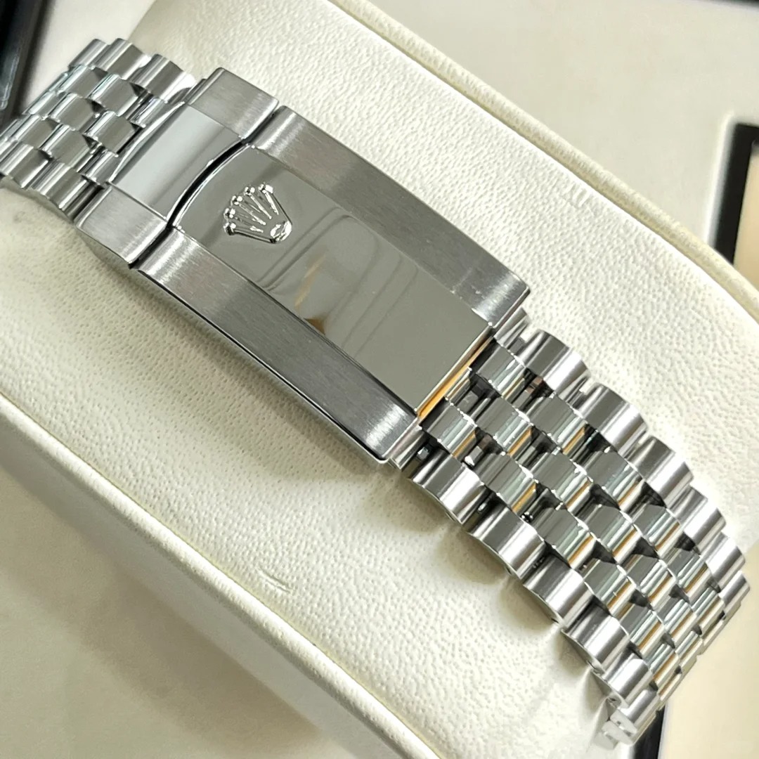 兼职  林炎: luxecystore