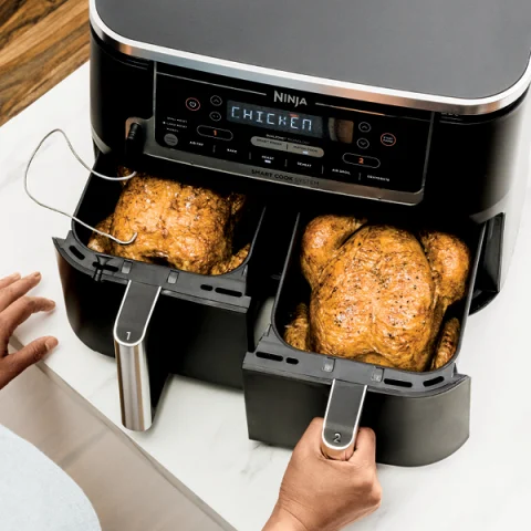 Two 5-qt baskets