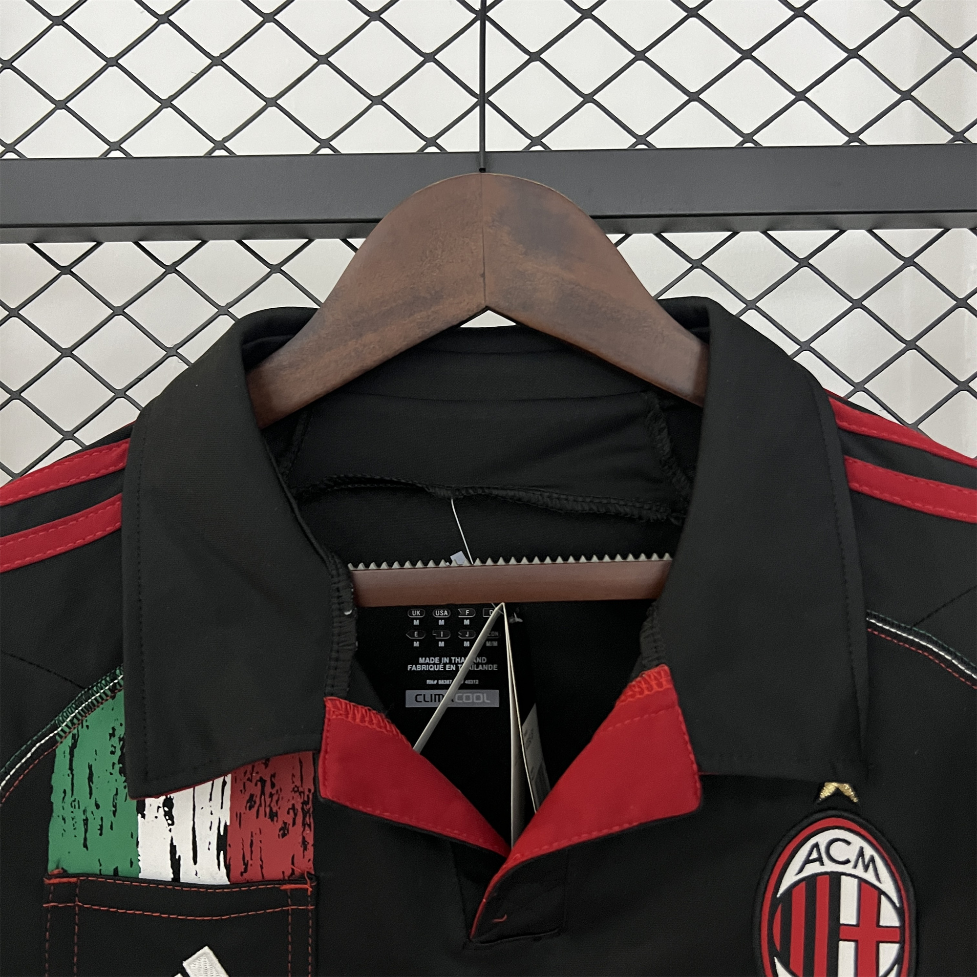 GlobeJersey-Retro AC Milan 2012-13 Third Jersey