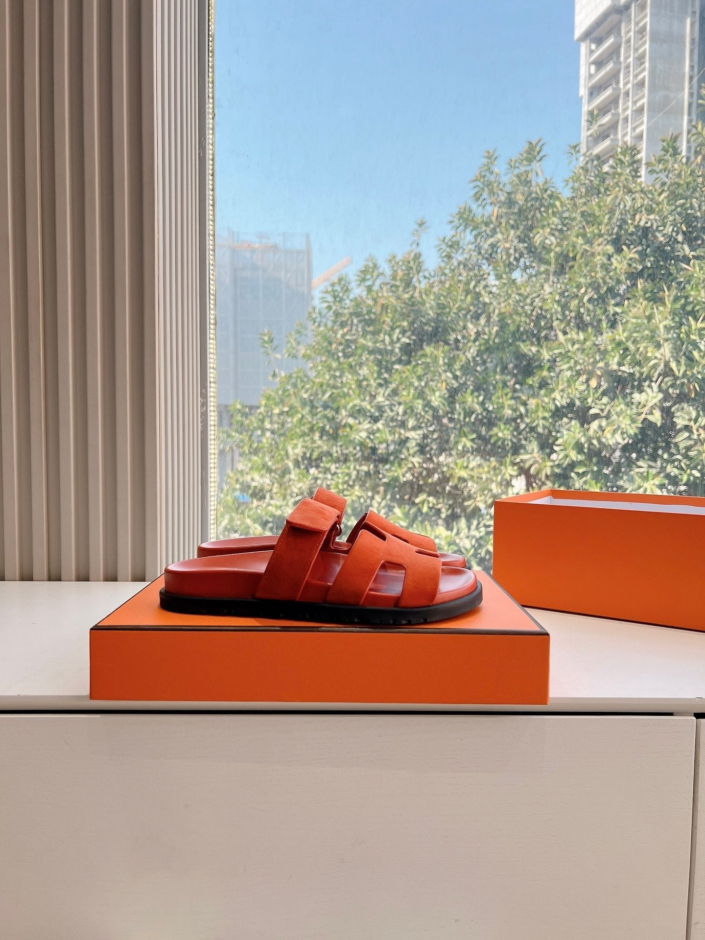 CHYPRE SANDAL IN FIRE ORANGE SUEDE、mysite、Cacoeks