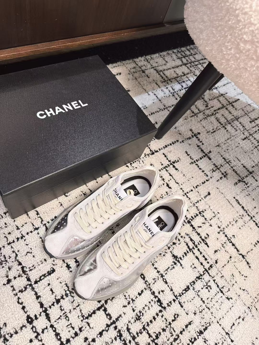 CLASSIC SNEAKERS IN SILVER SHEEPSKIN、mysite、Cacoeks