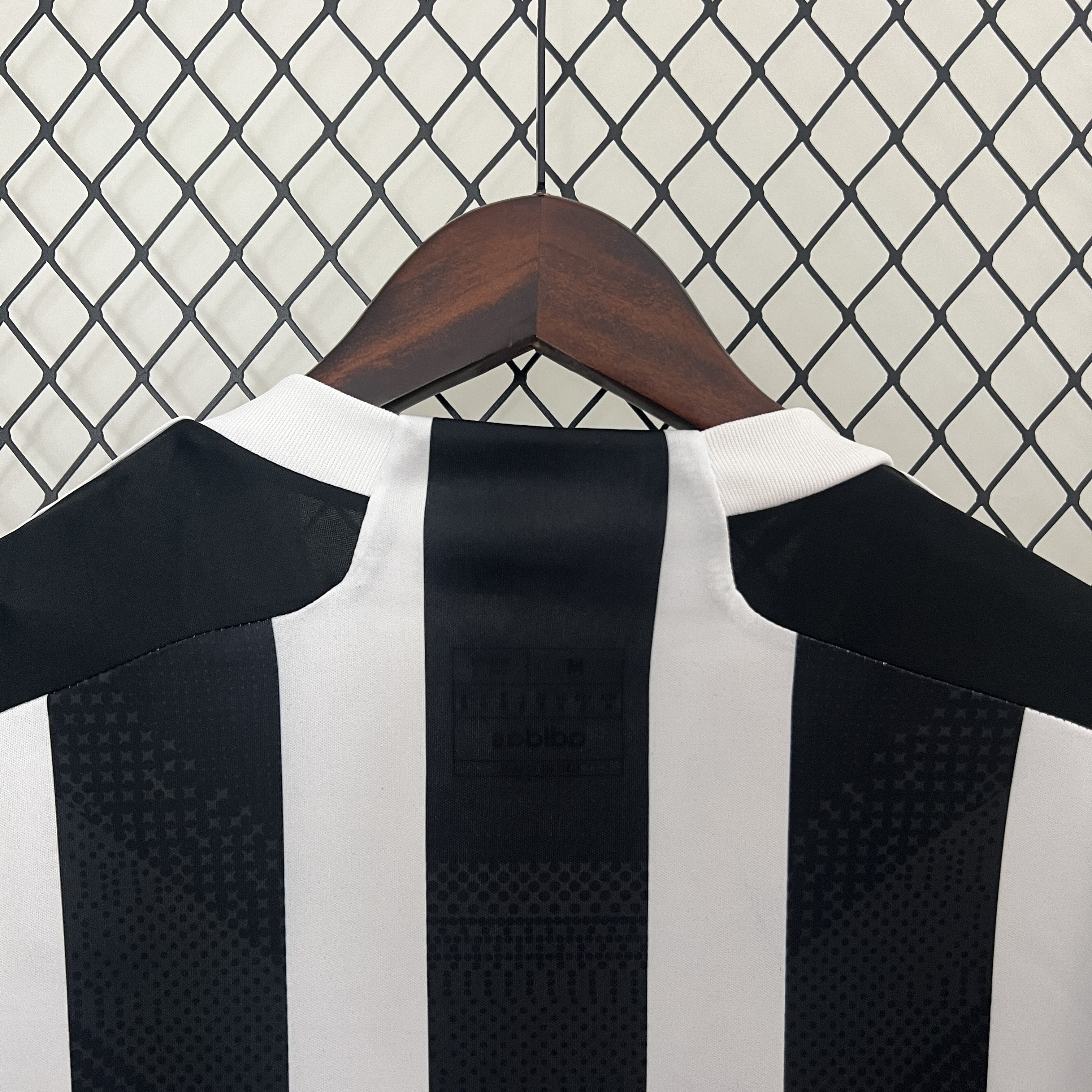 ManixJersey.com | Atletico Mineiro 24-25 Home Jersey - Fans Version -Customize Name, Number and Patch | Worldwide Shipping