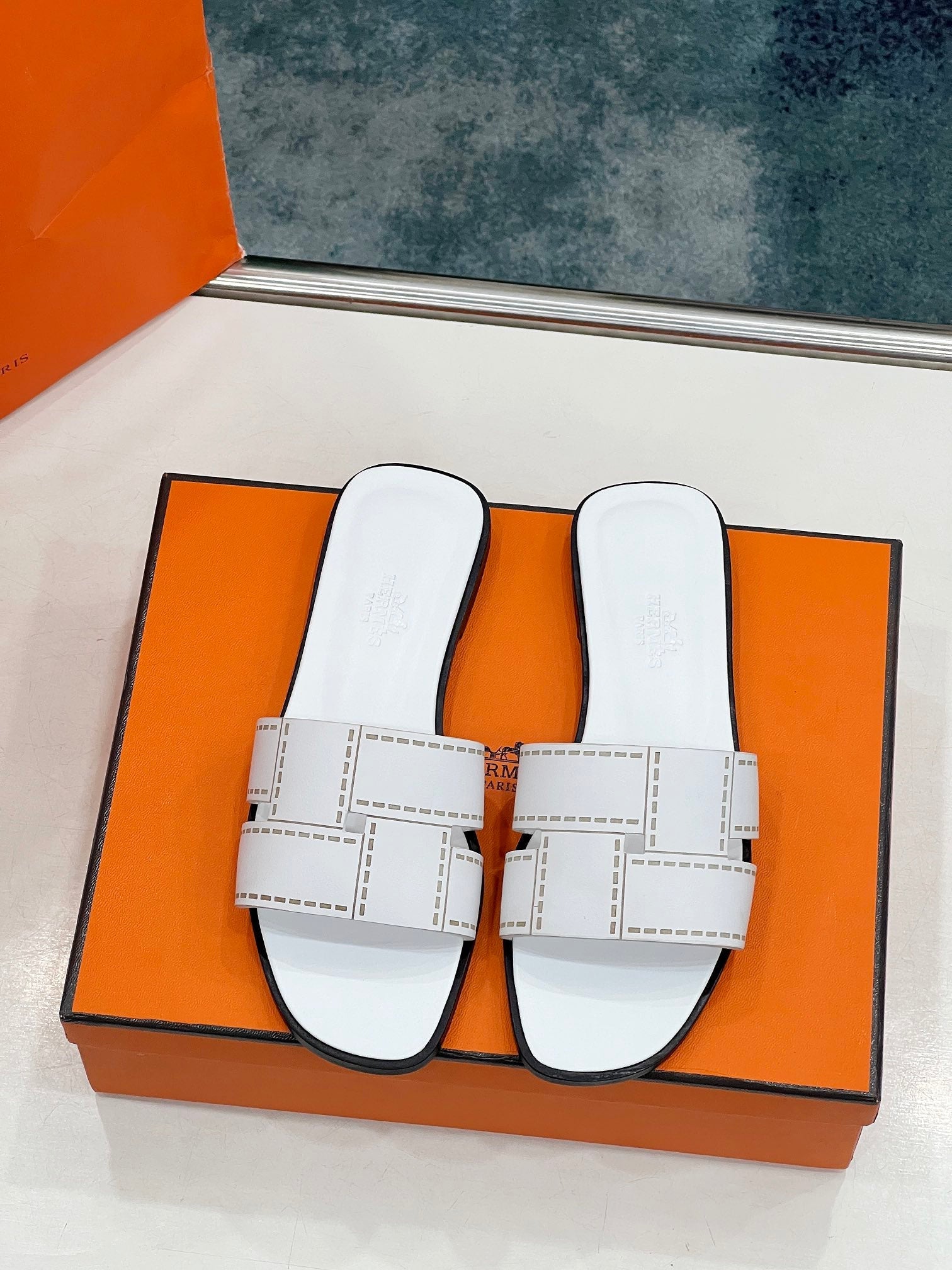 IDIOMA SANDAL IN WHITE CALFSKIN、mysite、Cacoeks