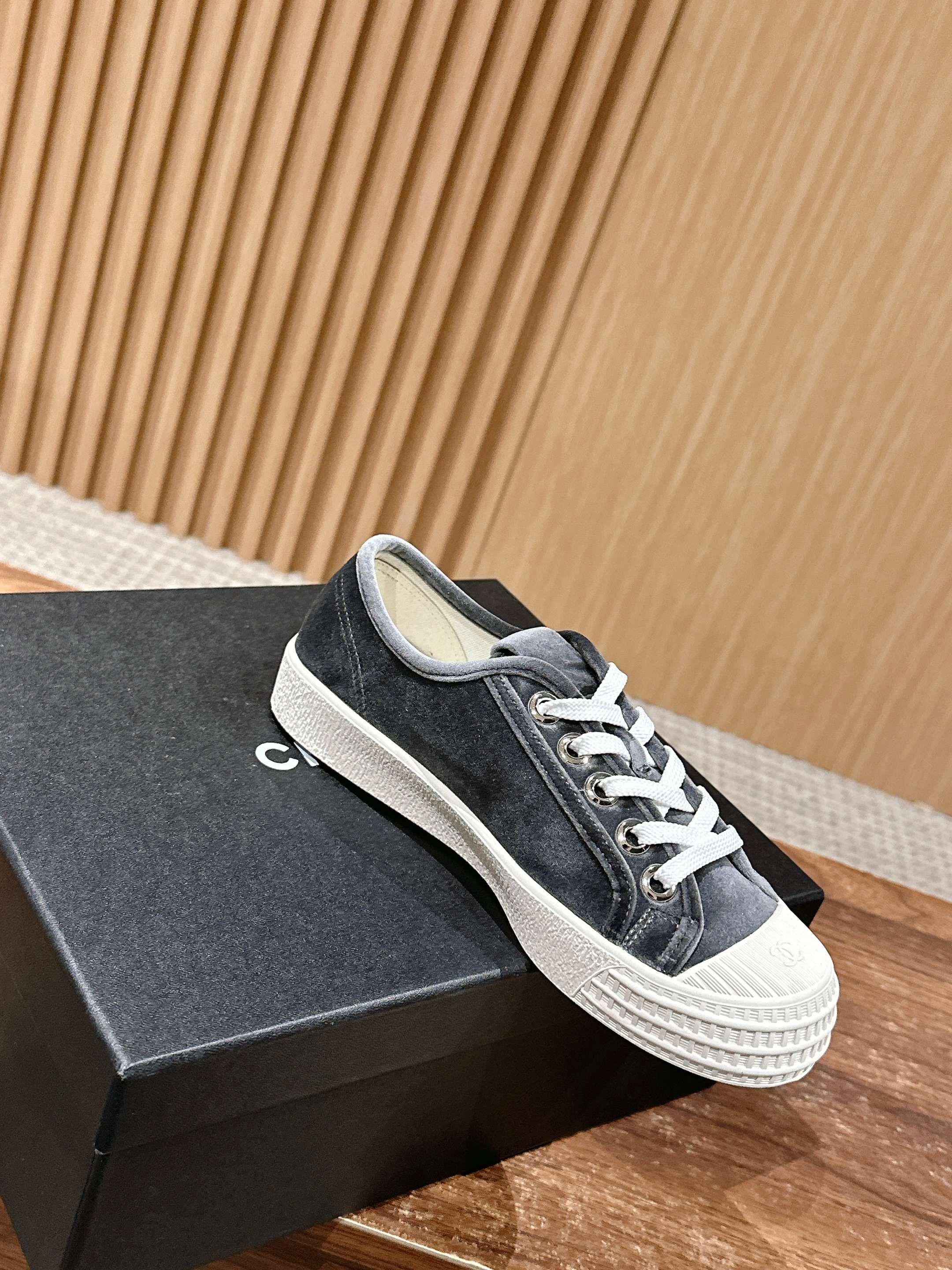 CONVERSE SNEAKER IN CHARCOAL BLACK VELVET、mysite、Cacoeks