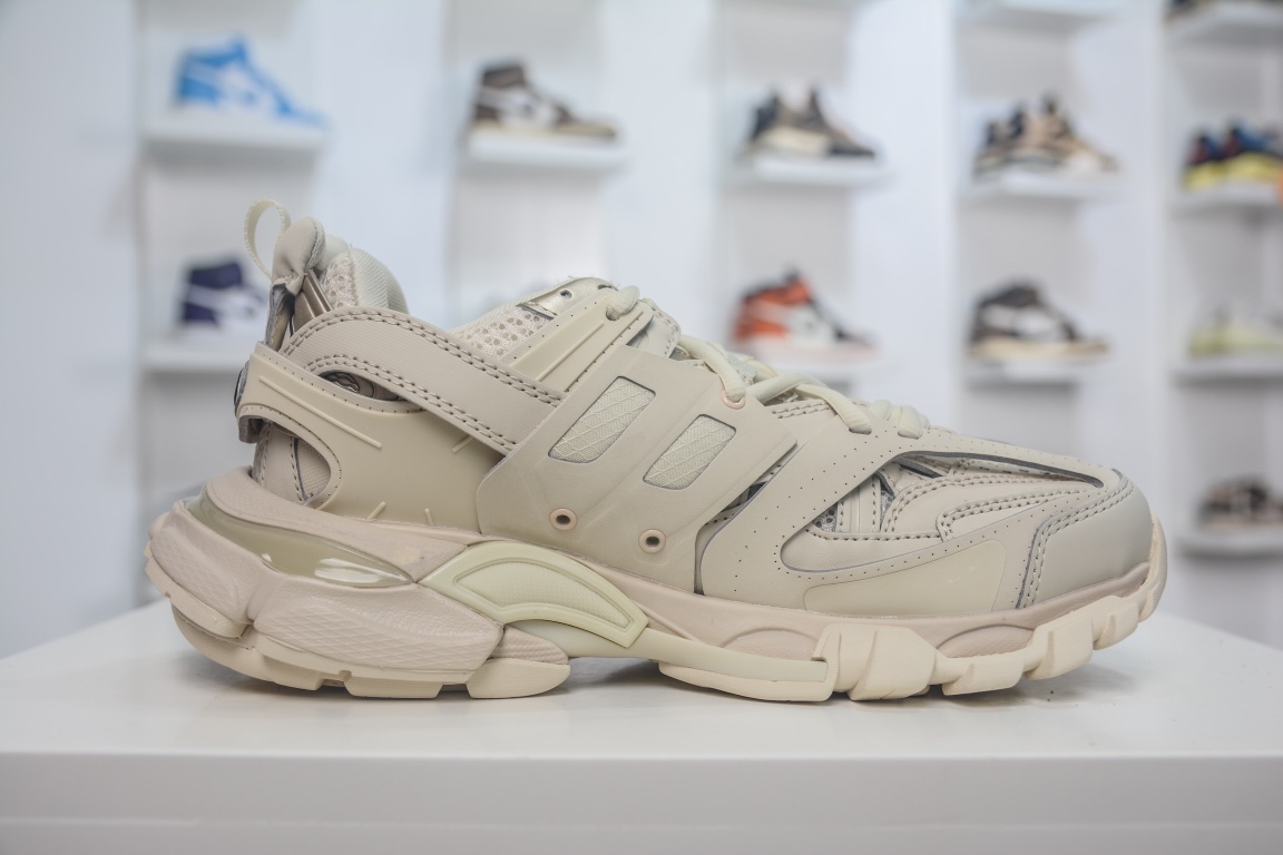 Balenciaga Track Trainer in Beige、mysite、Cacoeks