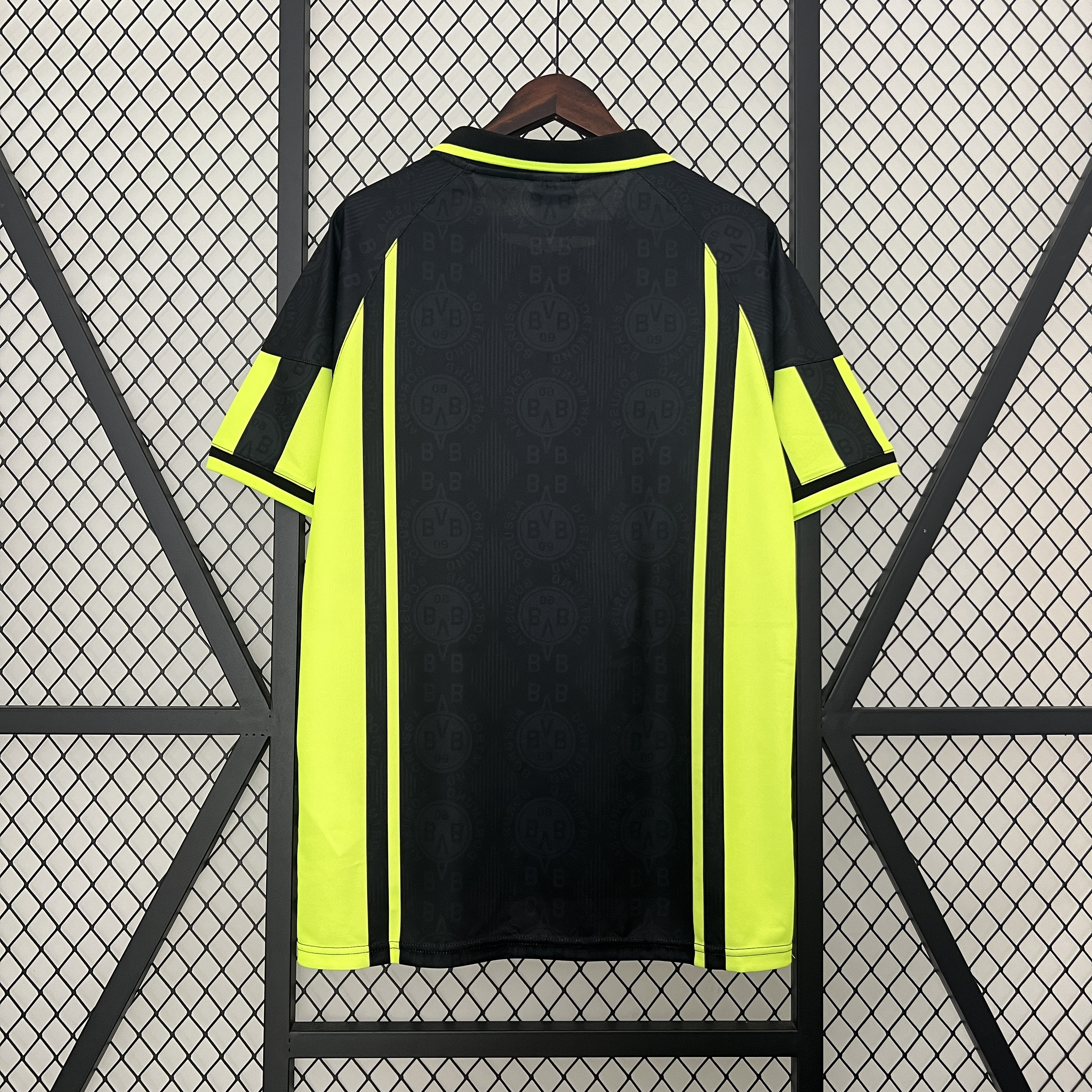 GlobeJersey-Retro Dortmund 1996-97 Away Jersey