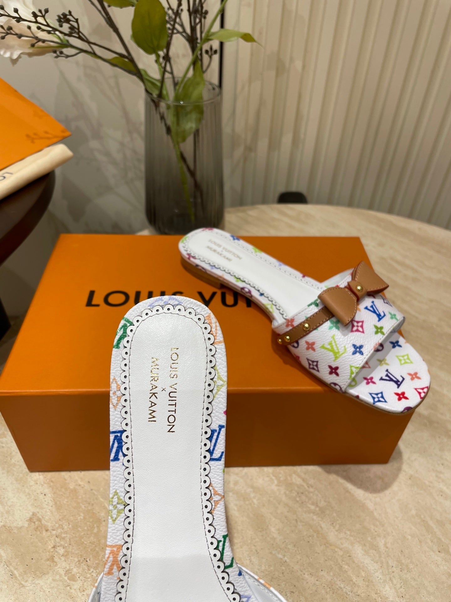 FLAT MULES IN WHITE MONOGRAM LAMBSKIN、mysite、Cacoeks