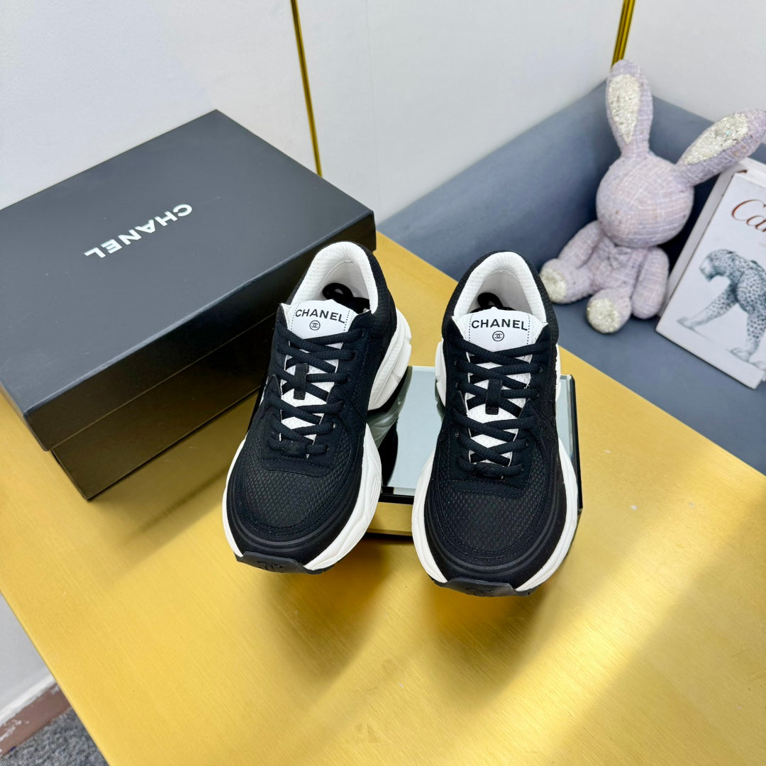 DAD SNEAKER IN BLACK SUEDE AND BREATHABLE MESH、mysite、Cacoeks