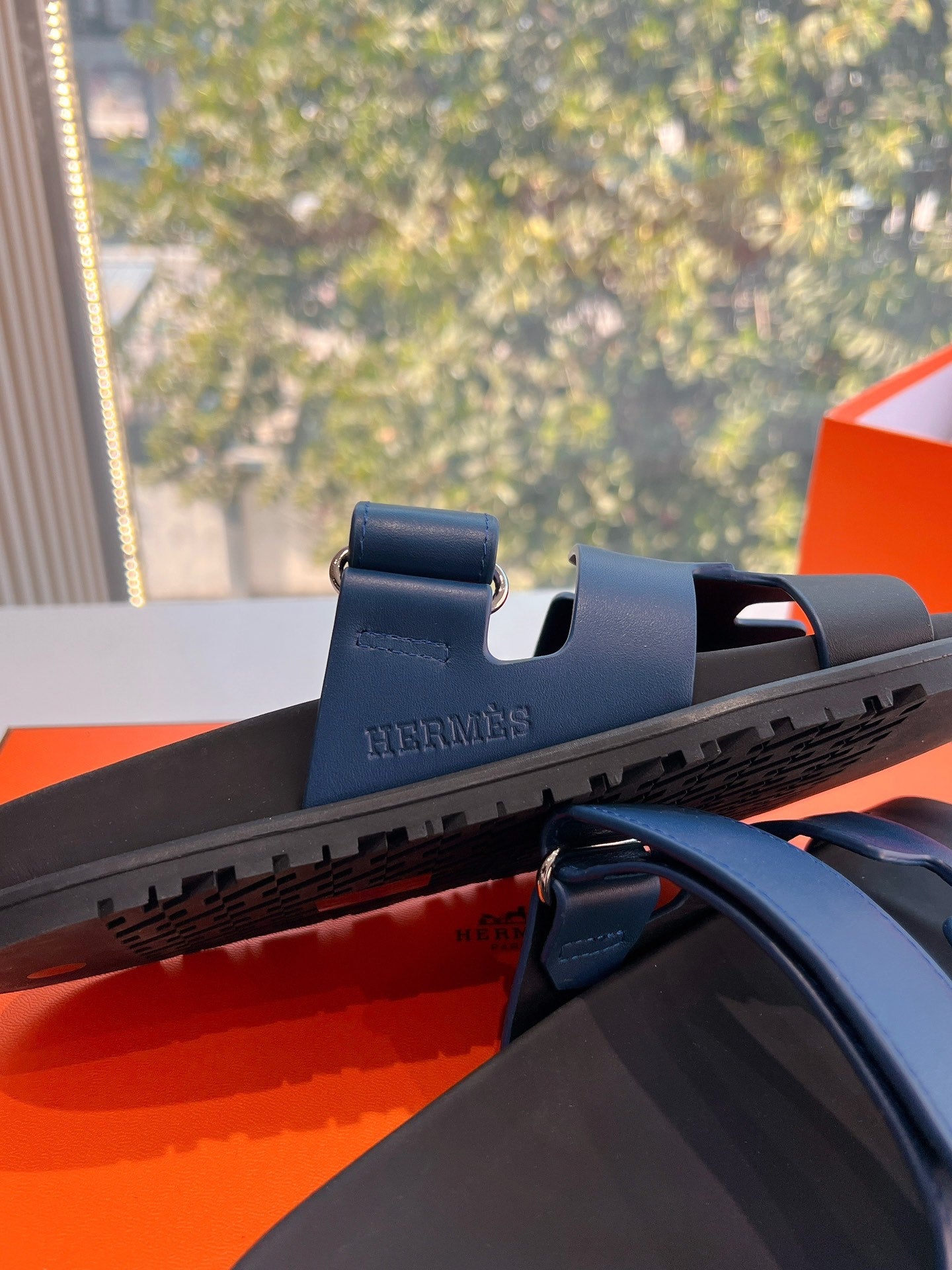 CHYPRE SANDAL IN AEGEAN BLUE MIX BLACK CALFSKIN、mysite、Cacoeks