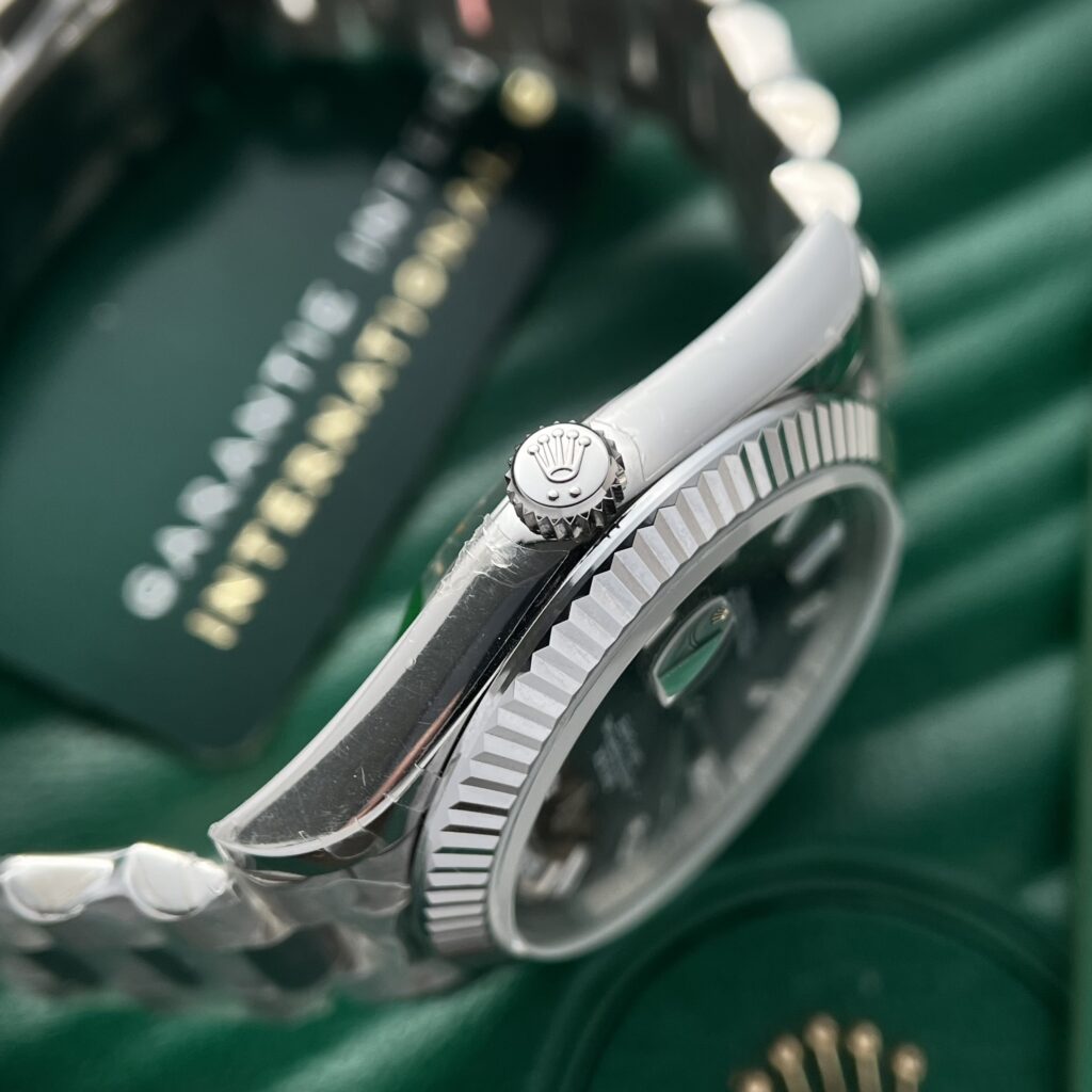 Đồng Hồ Rolex Day-Date Replica 11 Nam Mặt Xà Cừ Tím 40mm (1)