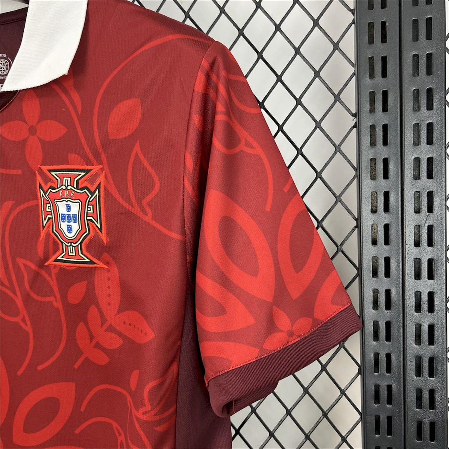 UltraTrikot-Portugal 2025-26 Red Flower Training Jersey - Fans Version