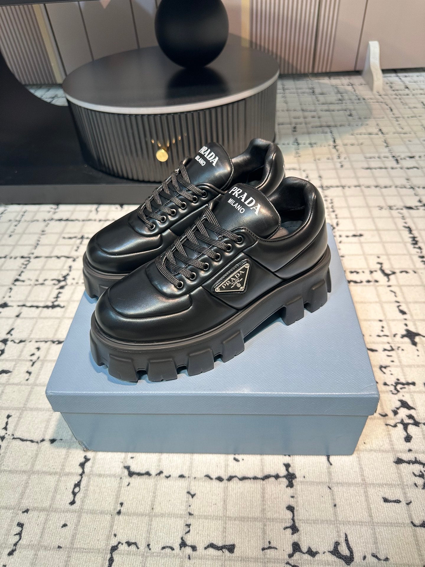 PRA MONOLITH BRUSHED LACE-UP SHOES BLACK LAMBSKIN、mysite、Cacoeks