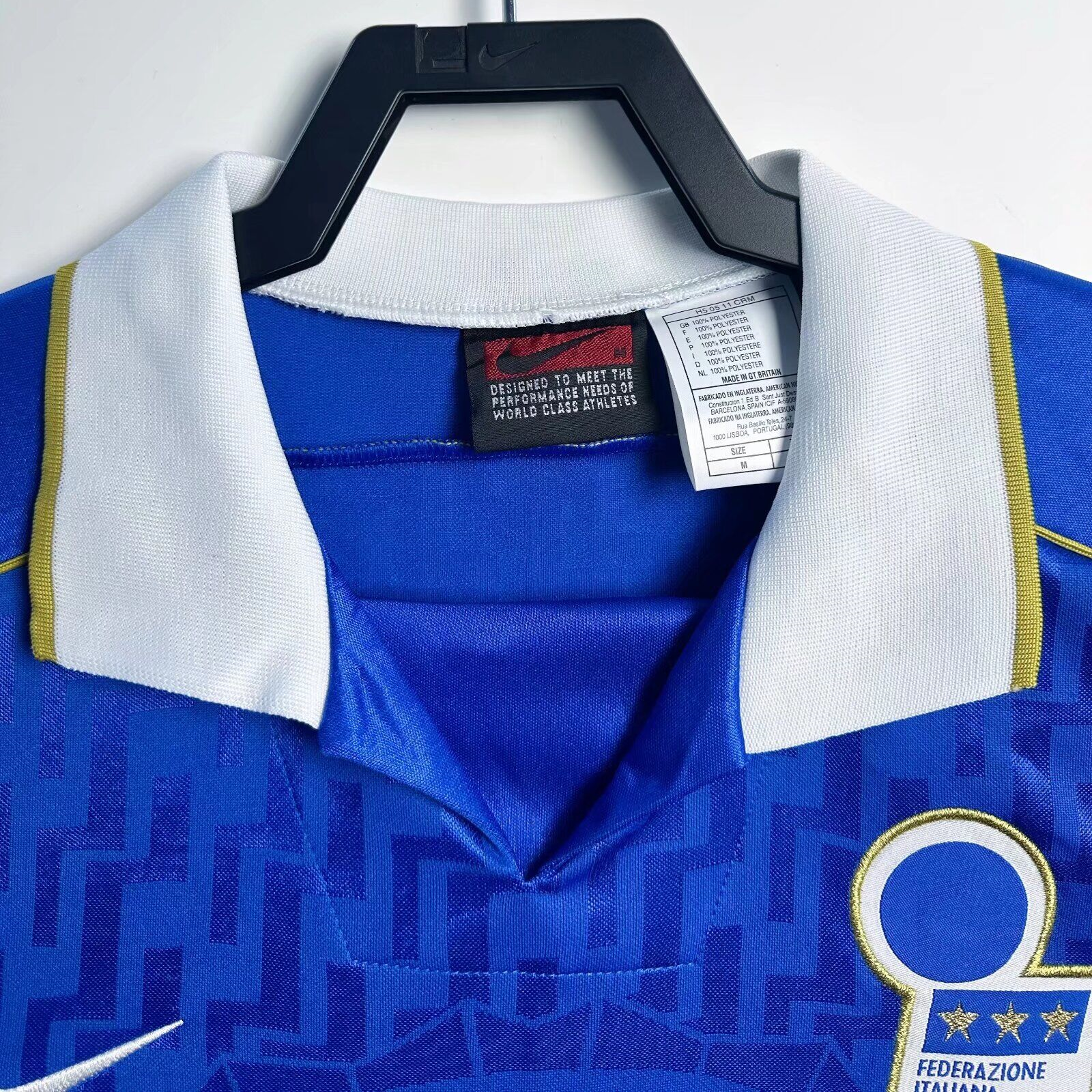 Higojerseys-Retro Italy 1995 Home Jersey