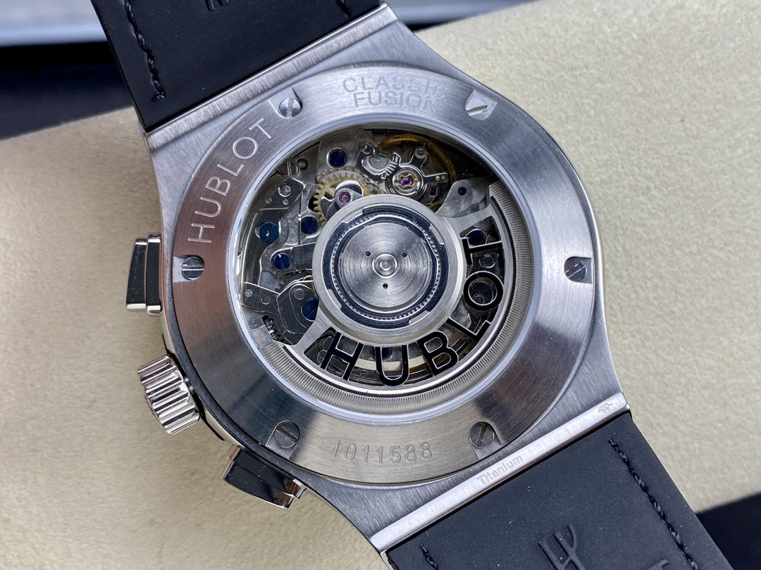 Hublot Classic Fusion 525.NX.0170.LR 45mm-fasswatch