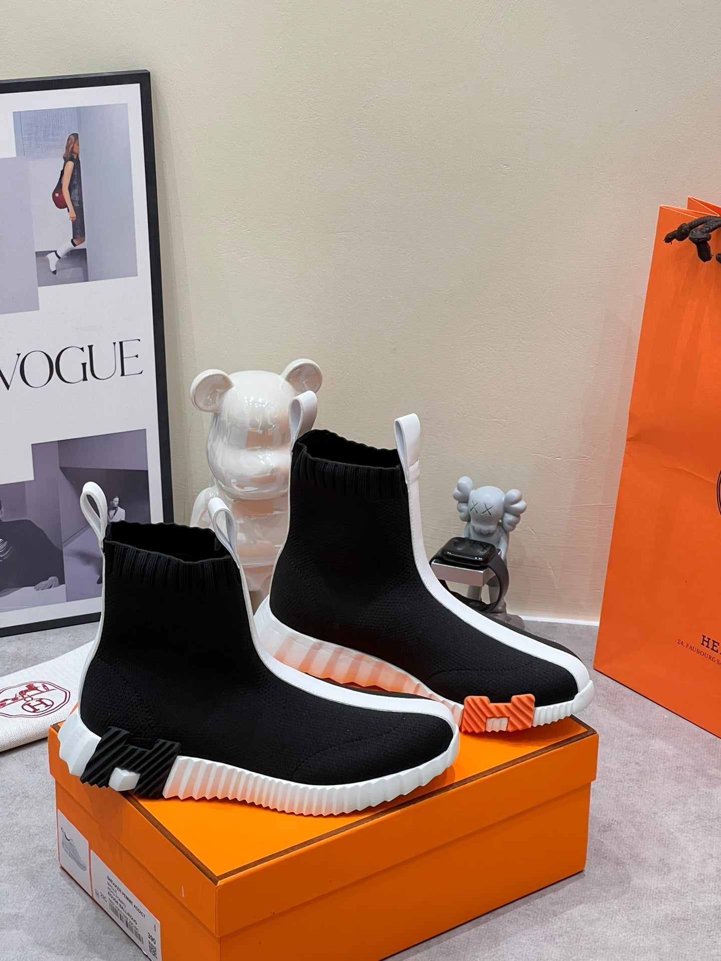 H FUN CLASSIC SNEAKER STYLISH BLACK AND WHITE LINE FABRIC、mysite、Cacoeks