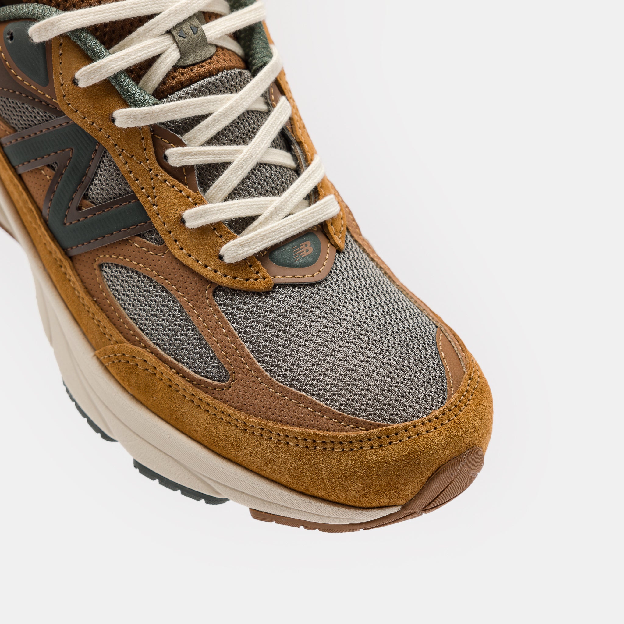 Carhartt WIP MADE in USA 990 V6 Sneaker in Workwear/Sea Salt