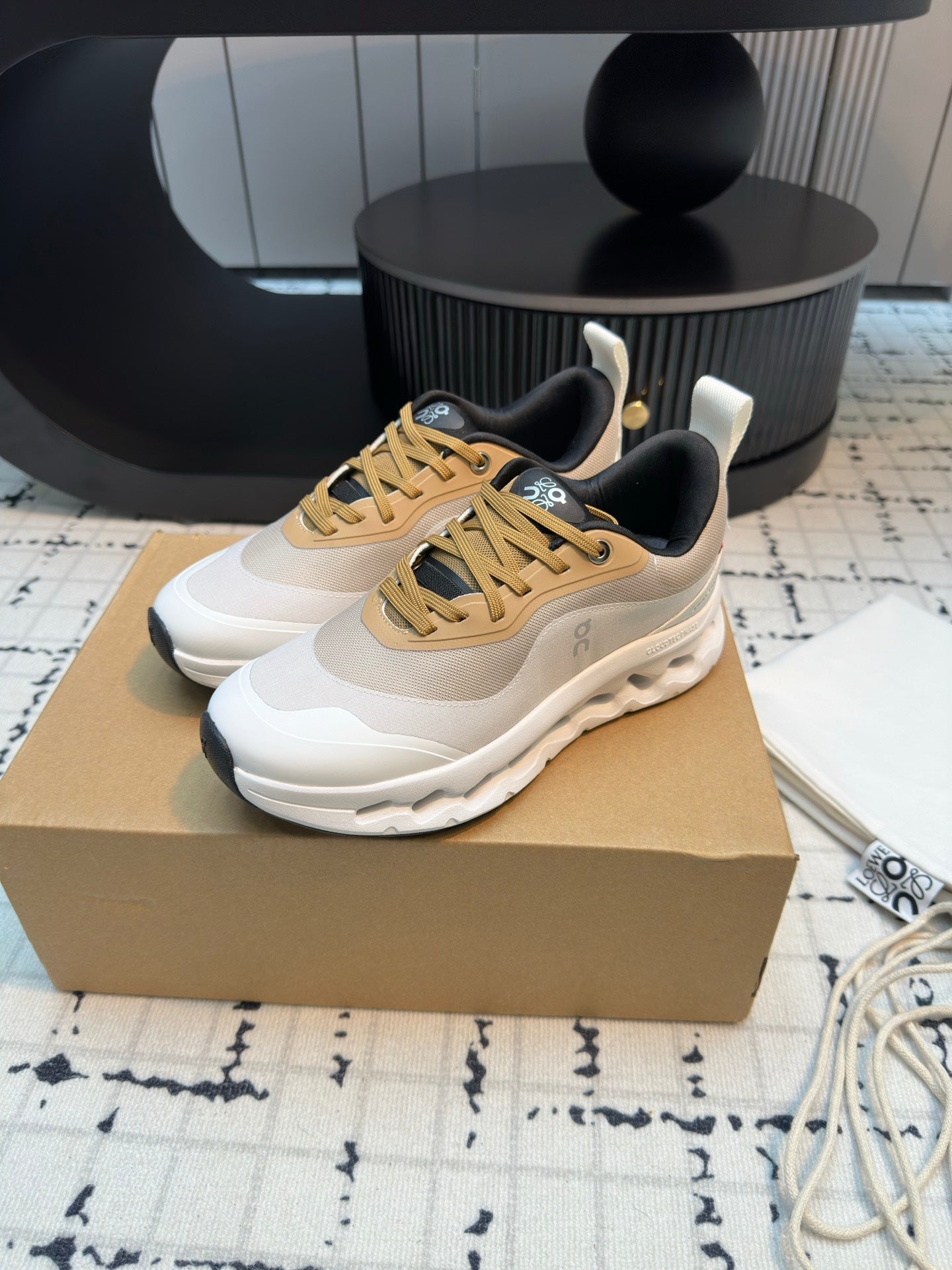 LW CLOUDTILT 2.0 SNEAKER TAN AND WHITE POLYESTER、mysite、Cacoeks