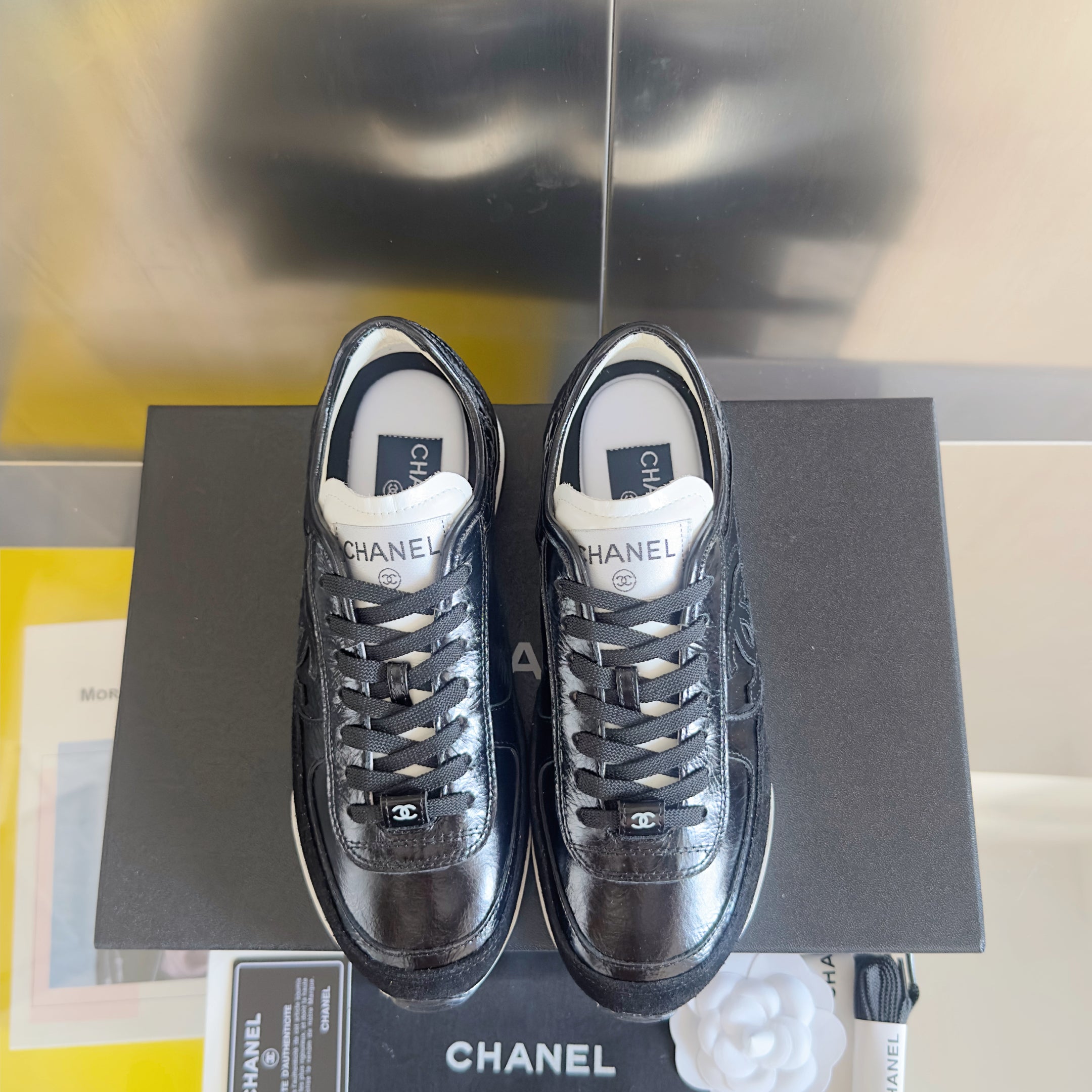 CHANEL 25S SNEAKERS 20MM IN BLACK GLOSSY CALFSKIN、mysite、Cacoeks