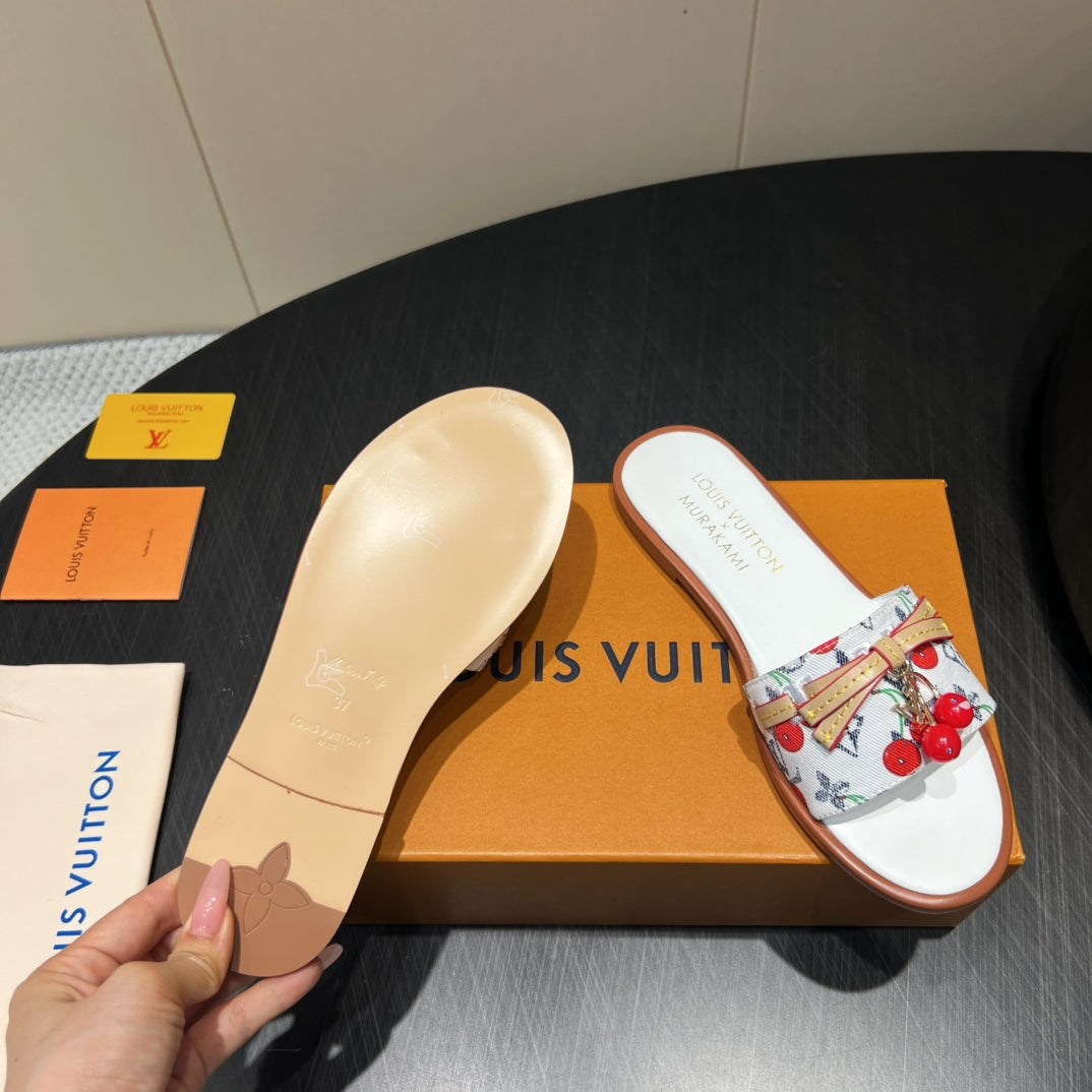 LV SLIDE SANDALS 25S IN WHITE DENIM AND CALFSKIN WITH CHERRY BLOSSOM BUCKLE、mysite、Cacoeks