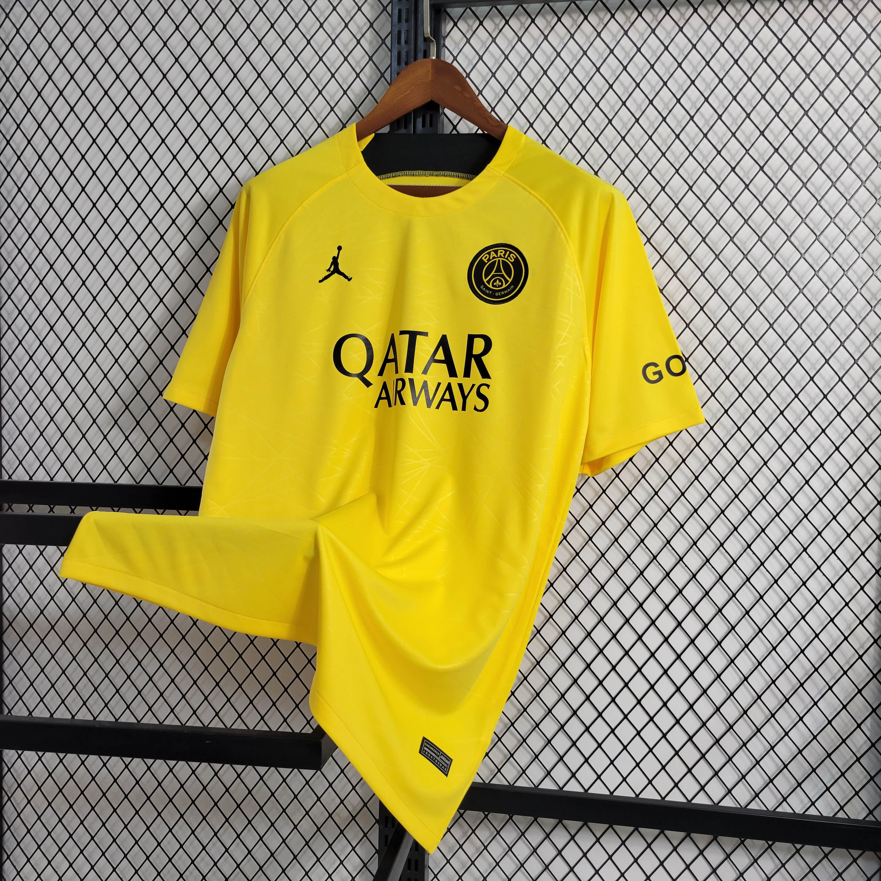 2023/2024 Psg Paris Saint-Germain Training Wear Yellow:football jersey mysite: unitedjerseyfootball 邓江浪:football